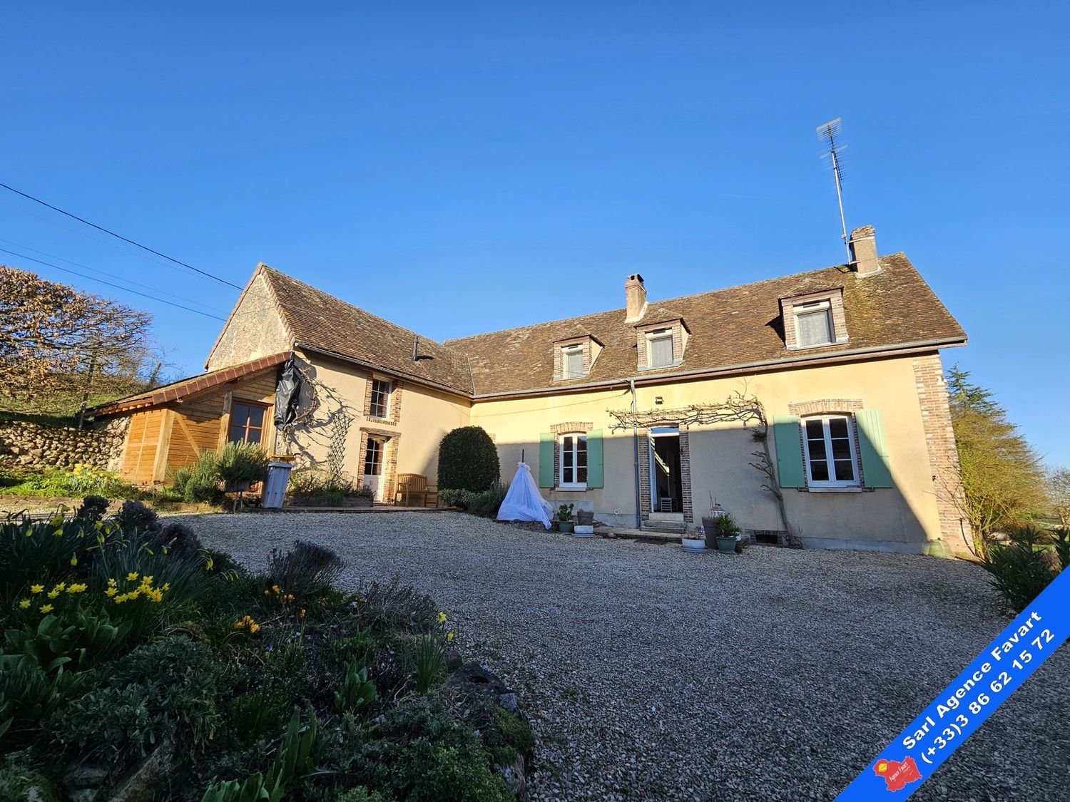Maison à vendre, 200m², La Celle-Saint-Cyr