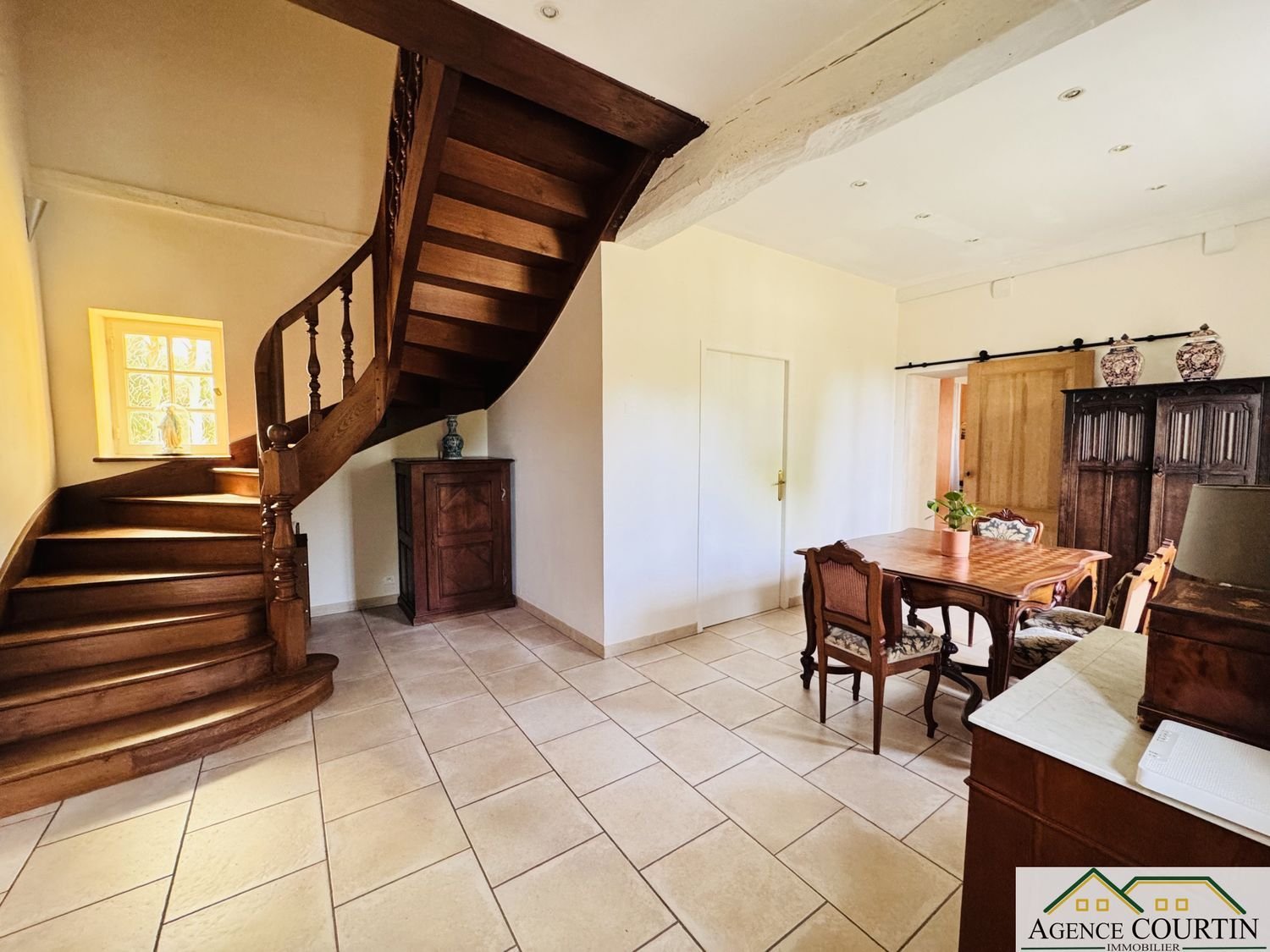 Maison à vendre, 249m², Varennes-le-Grand