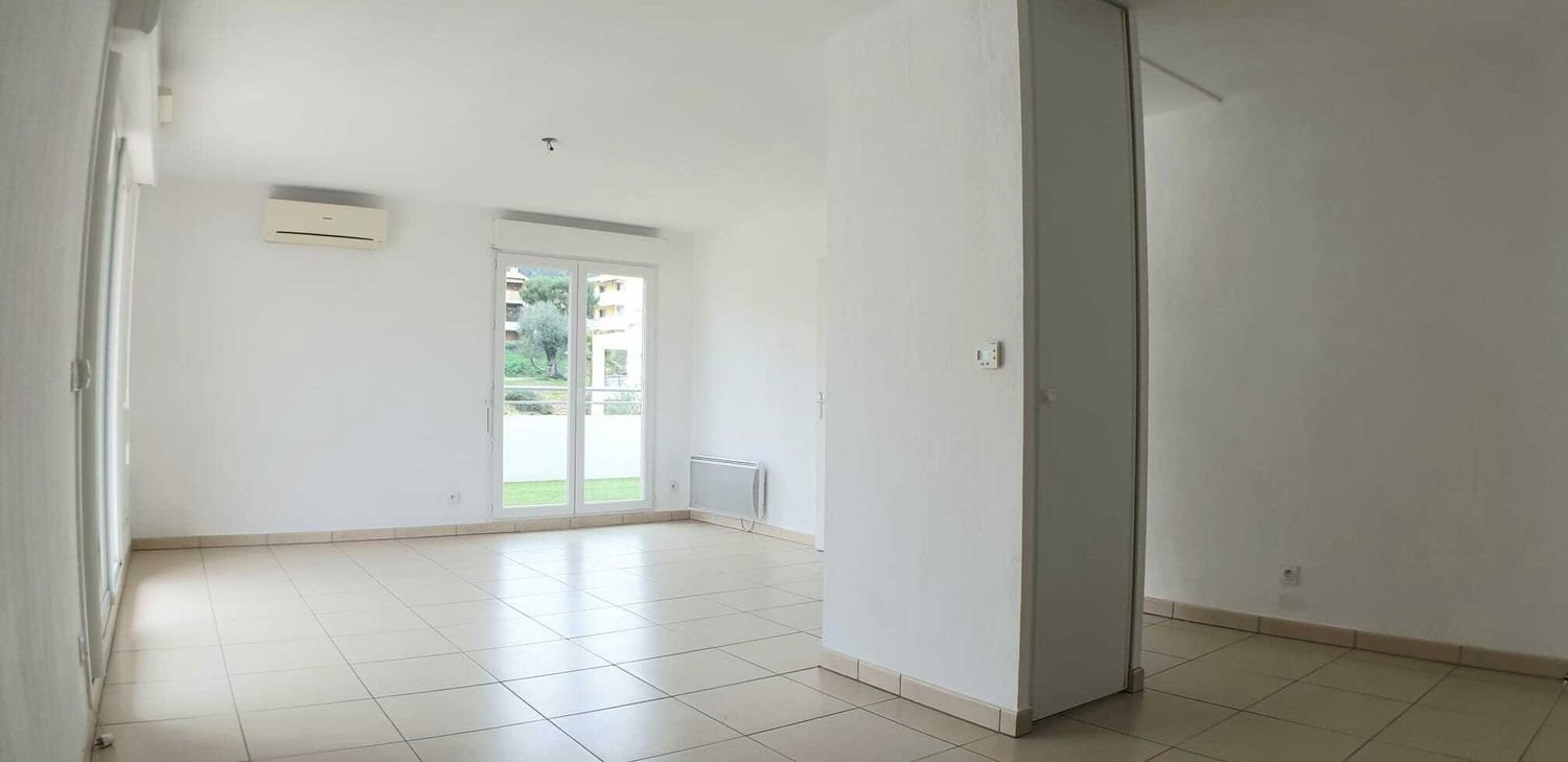 Appartement à vendre, 94m², Saint-Laurent-du-Var