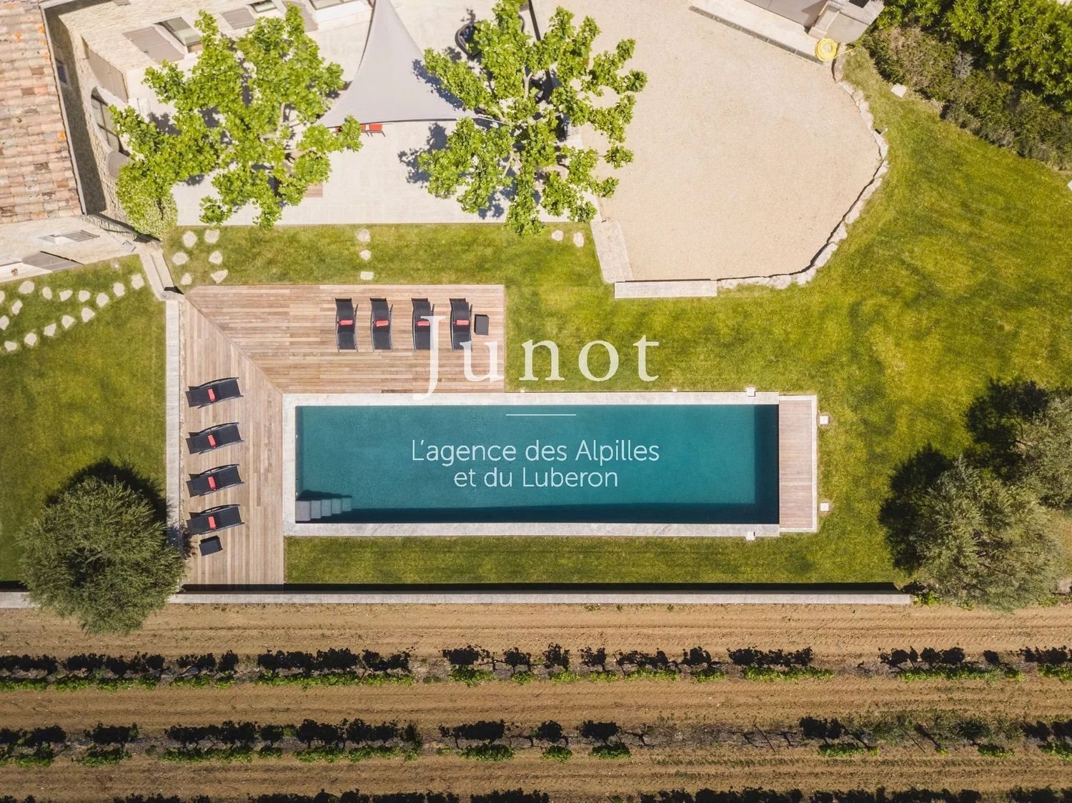 Maison à louer, 200m², Oppède