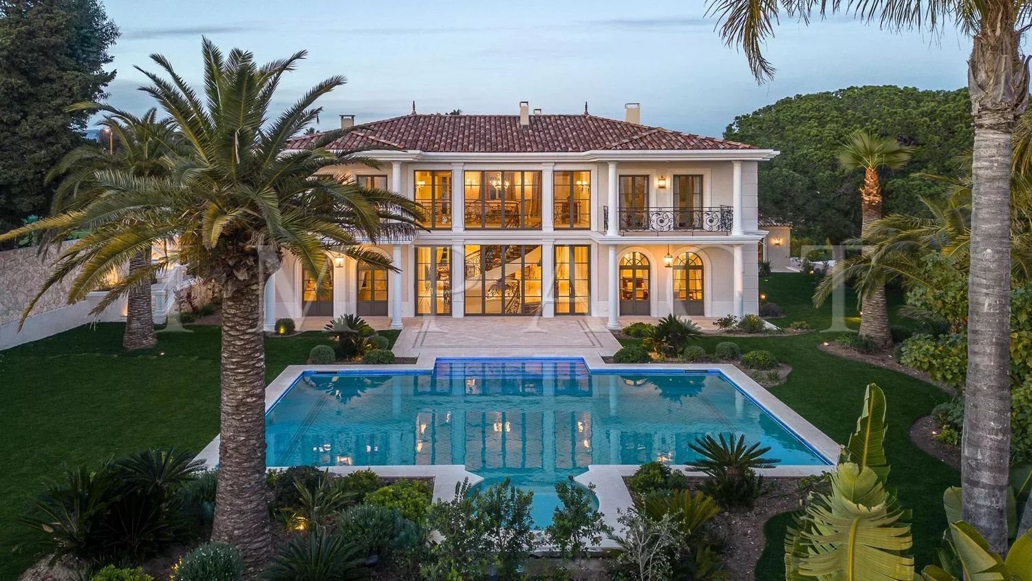 Maison à louer, 700m², Cannes