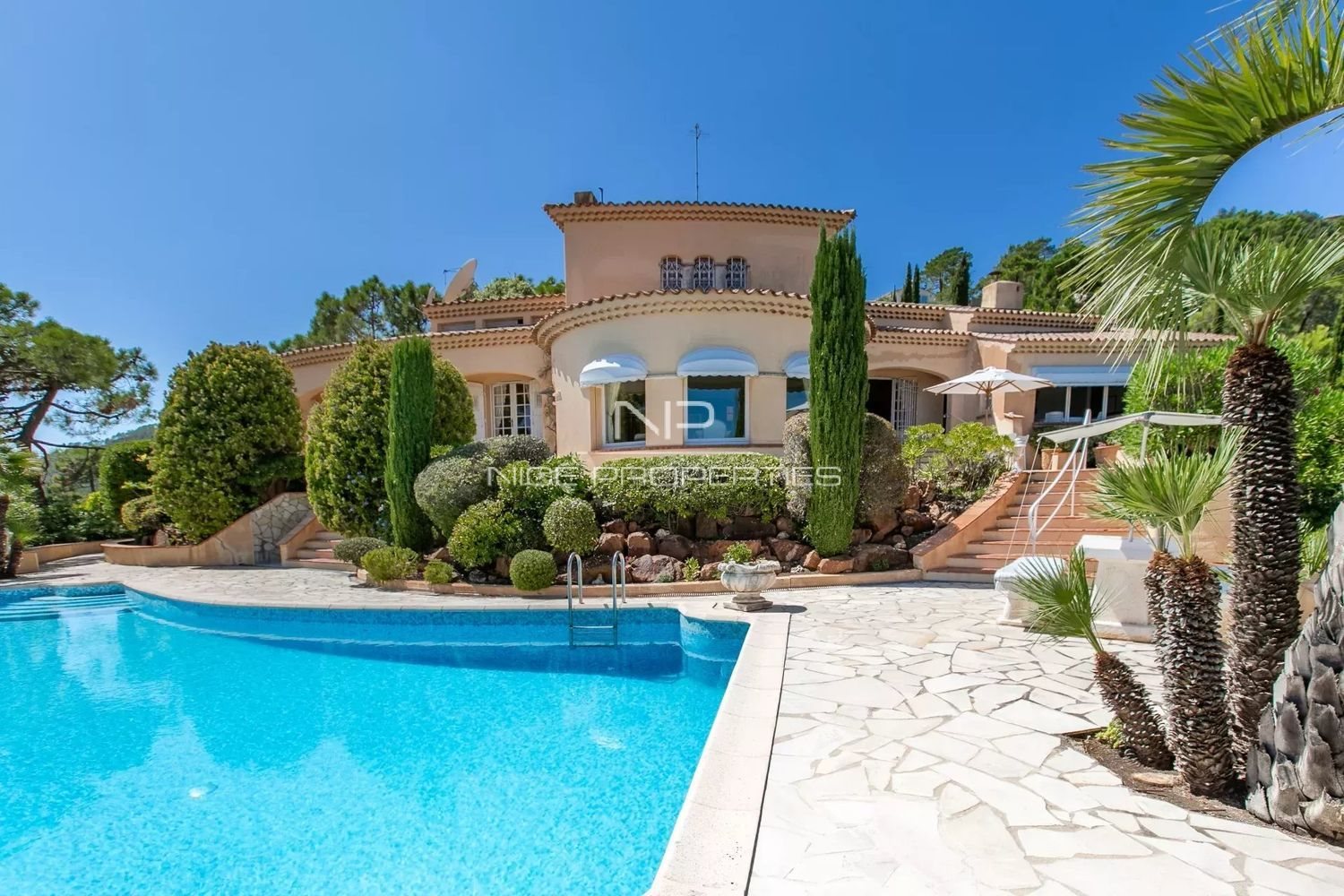 Maison à vendre, 265m², Théoule-sur-Mer