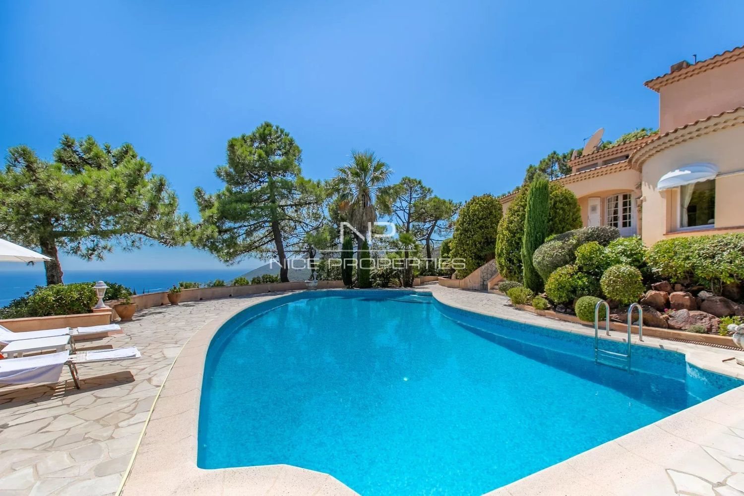 Maison à vendre, 265m², Théoule-sur-Mer
