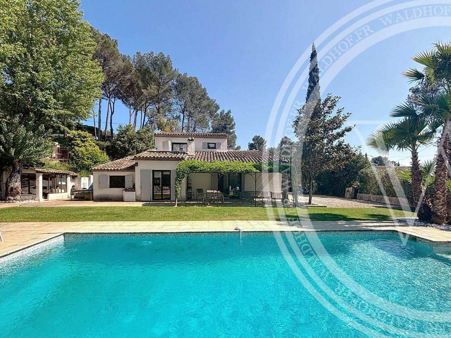 Maison à louer, 150m², Mougins