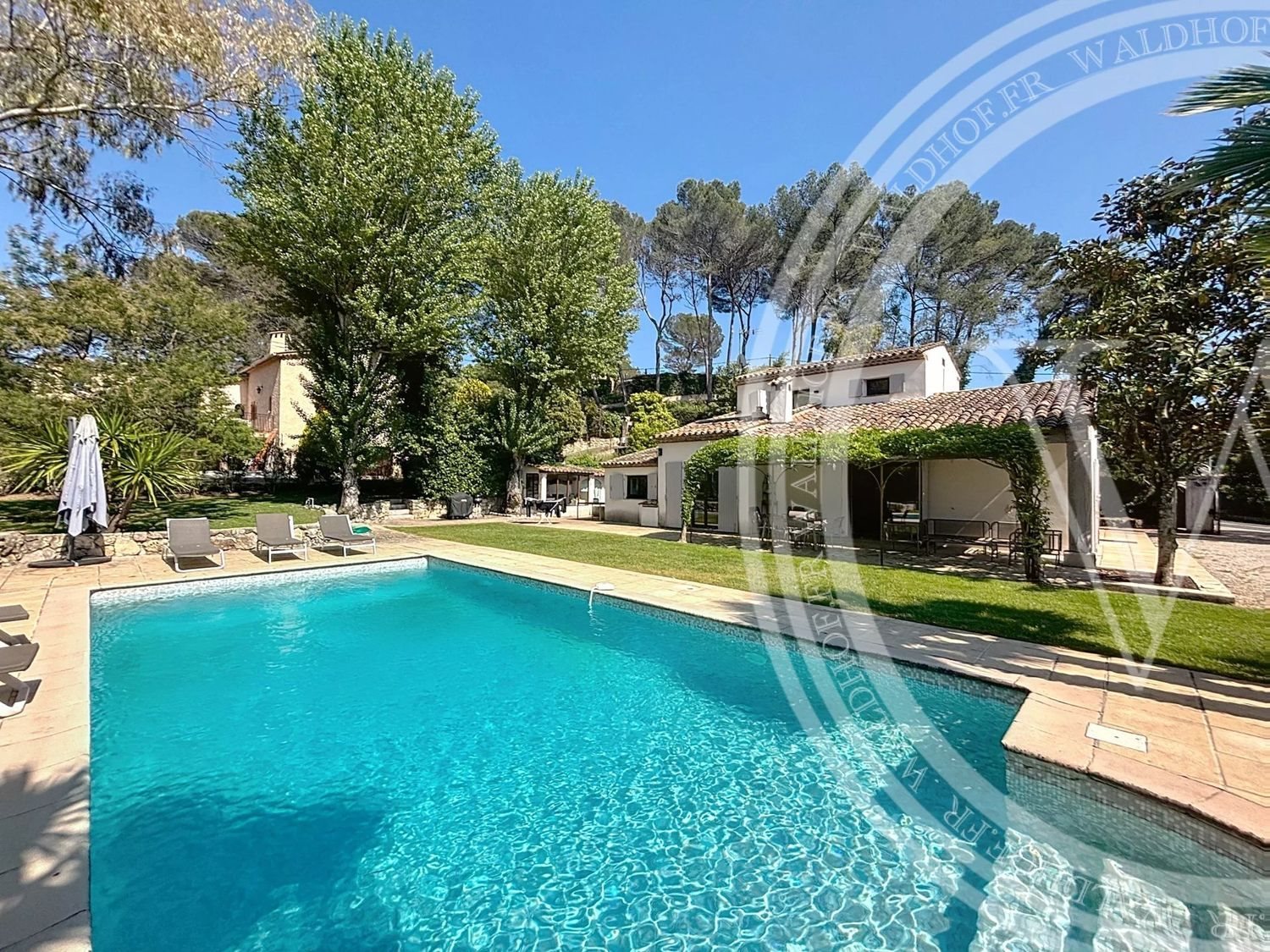Maison à louer, 150m², Mougins