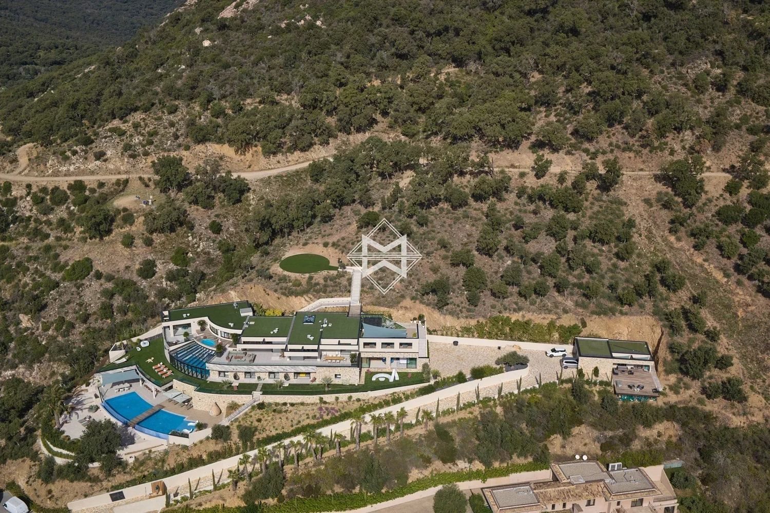 Maison à louer, 1200m², Grimaud