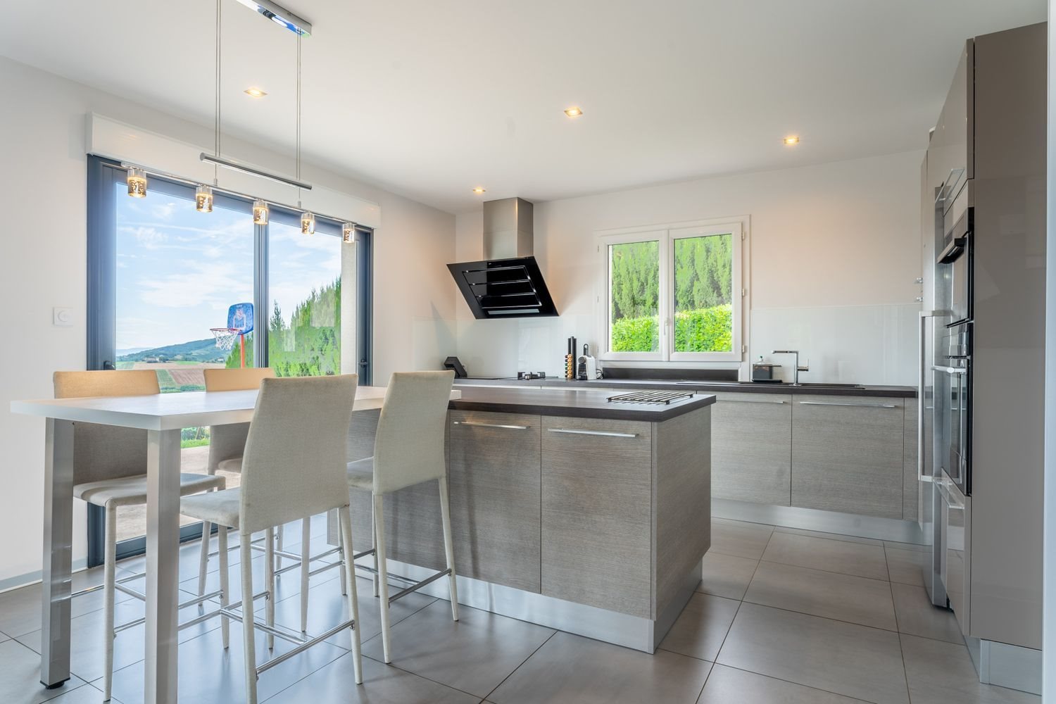 Maison à vendre, 138m², Lacenas