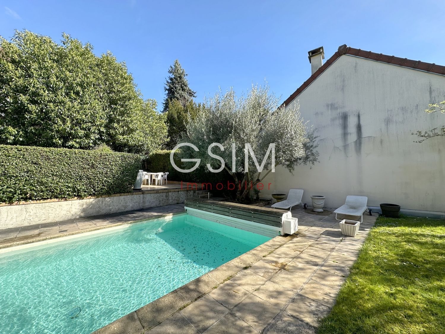Maison à louer, 216m², Garches