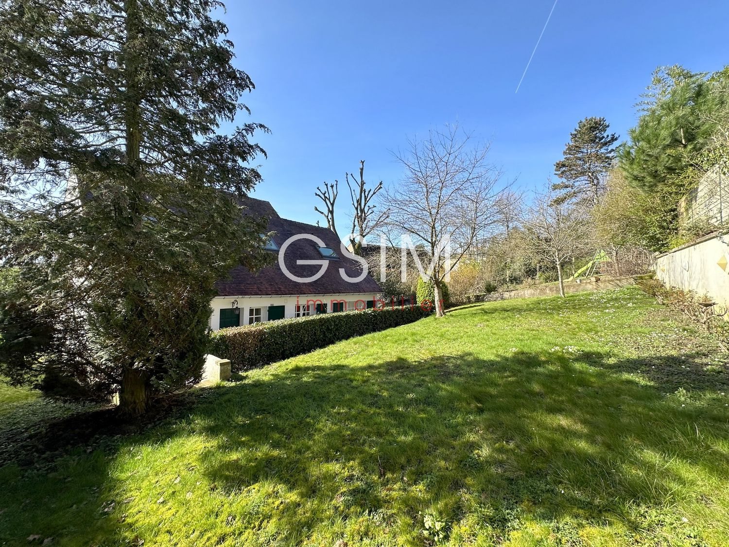 Maison à louer, 216m², Garches