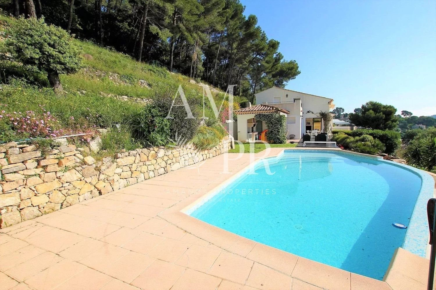 Maison à louer, 225m², Vallauris