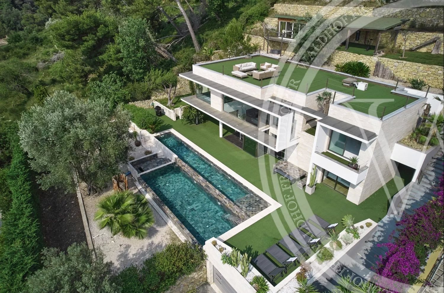 Maison à louer, 250m², Vallauris
