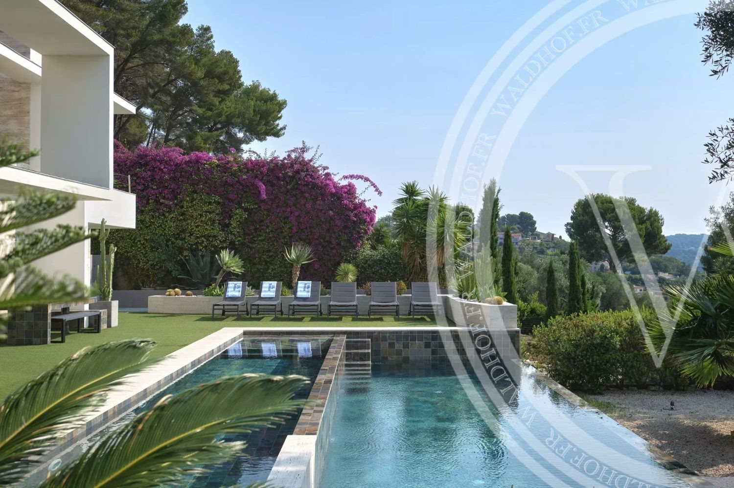 Maison à louer, 250m², Vallauris
