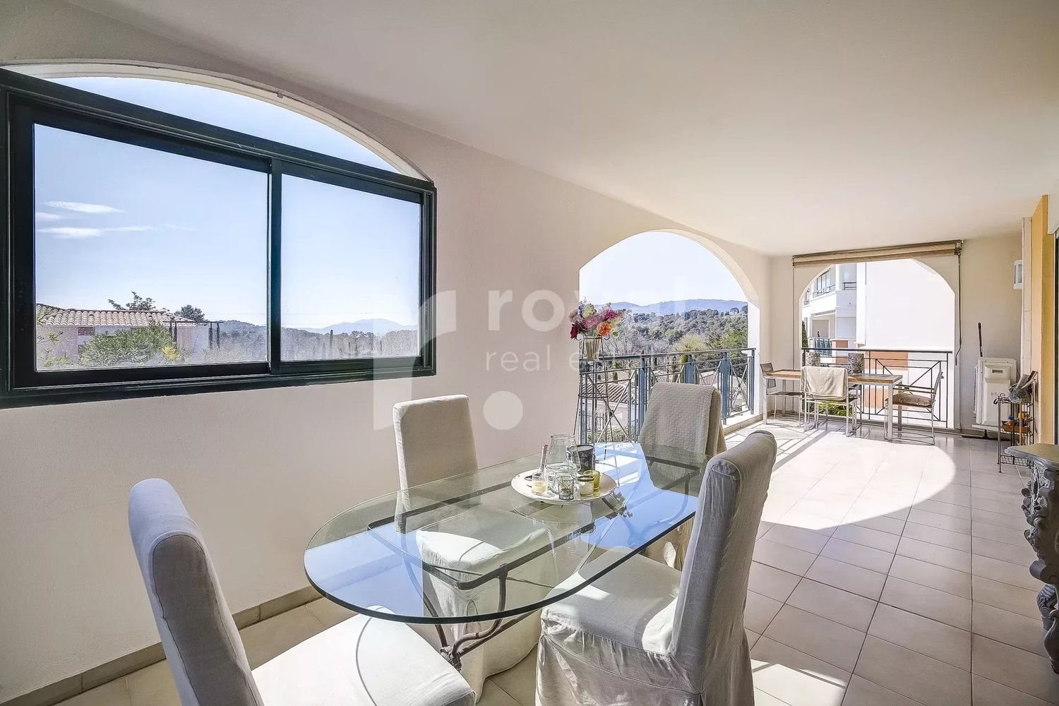 Appartement à louer, 87m², Mougins