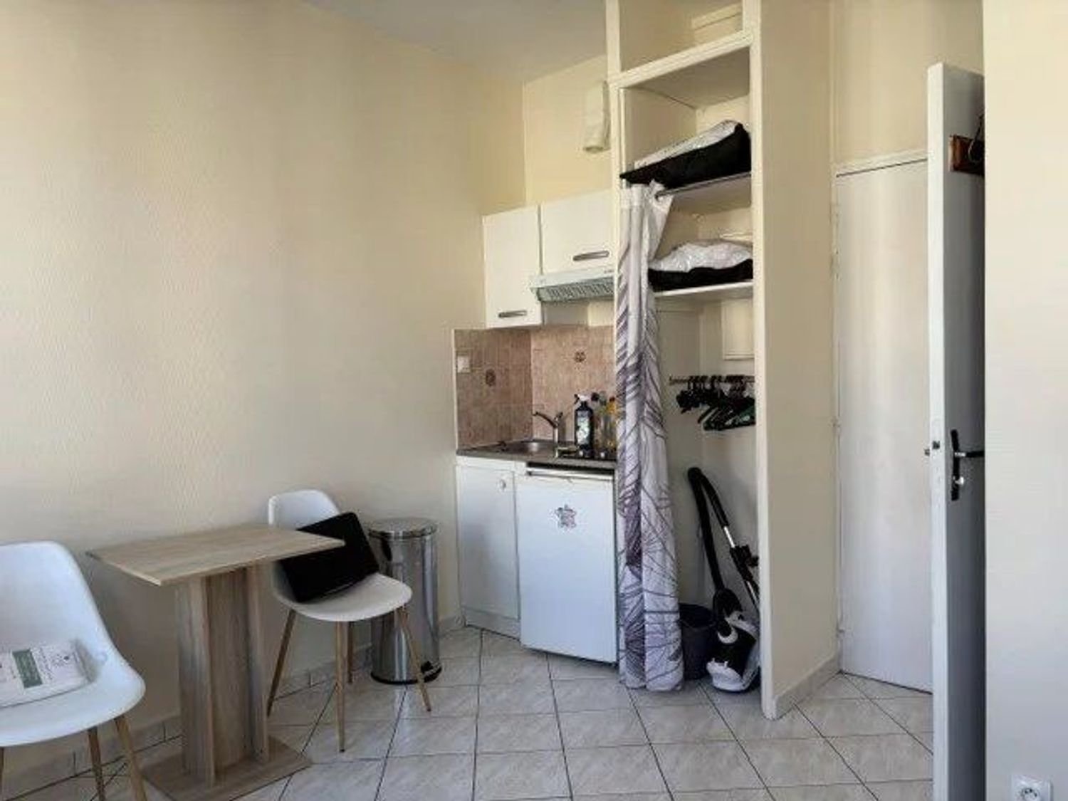 Appartement à louer, 16m², Ivry-sur-Seine