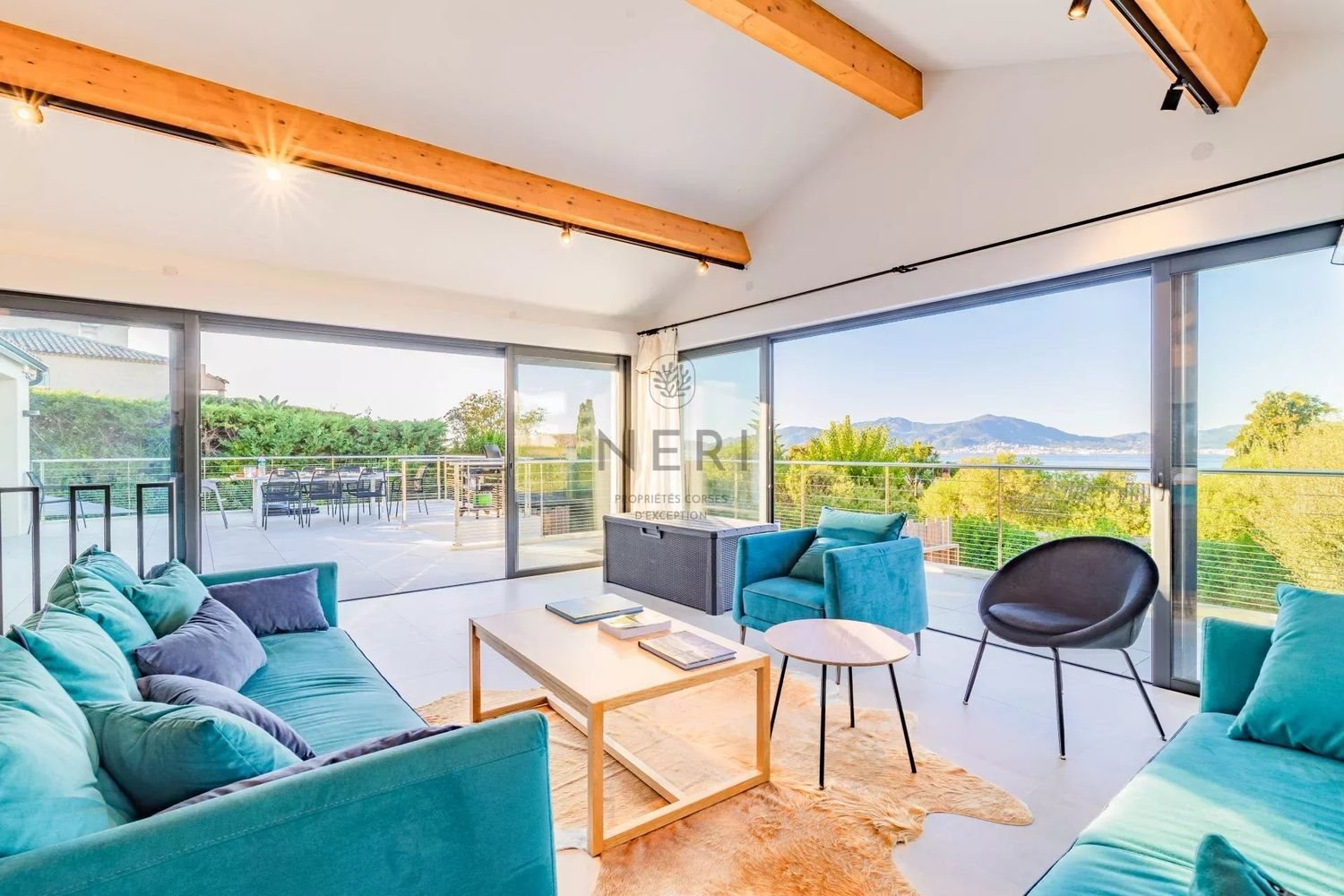 Maison à louer, 200m², Alata