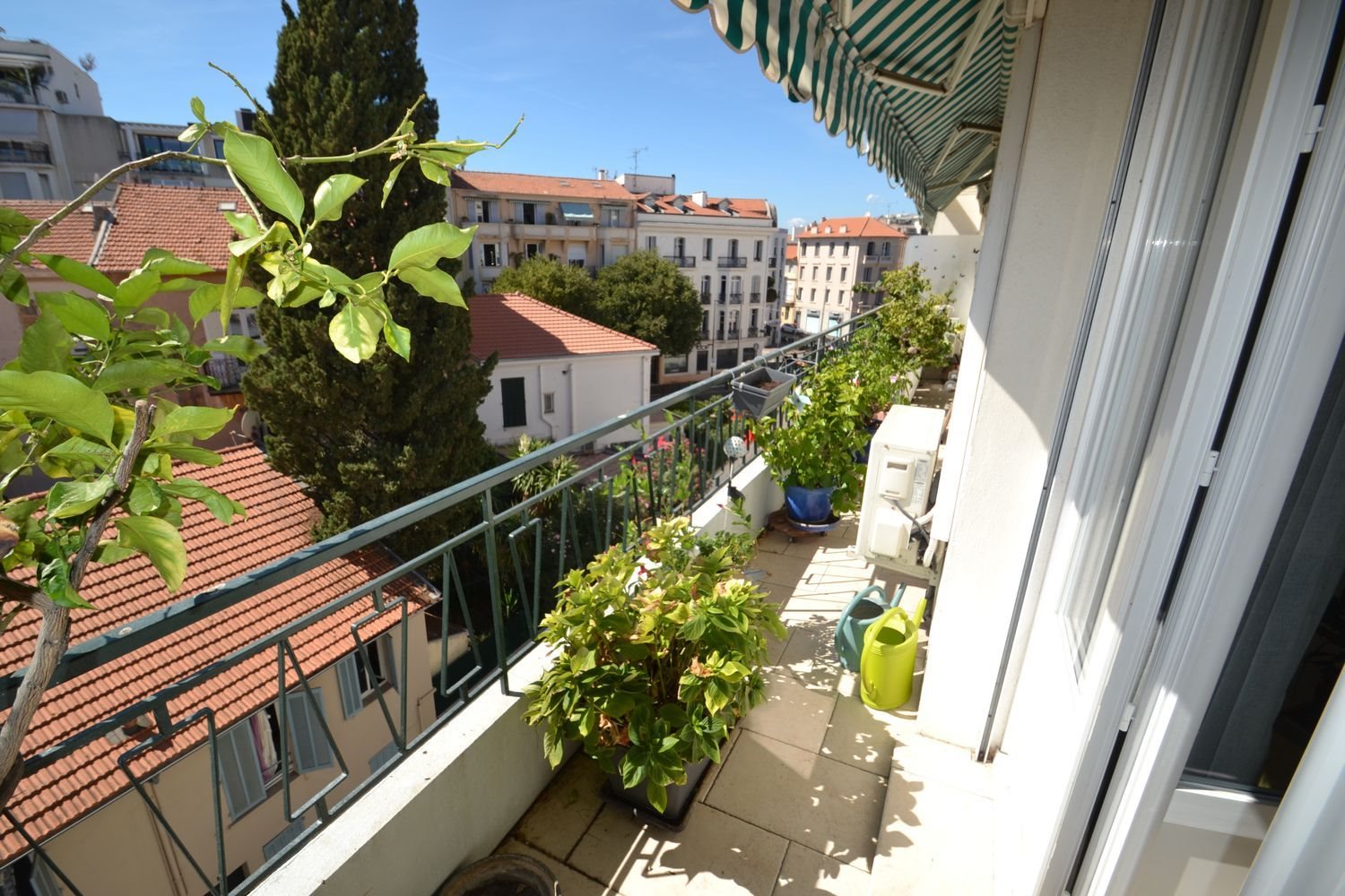 Appartement à louer, 76m², Antibes