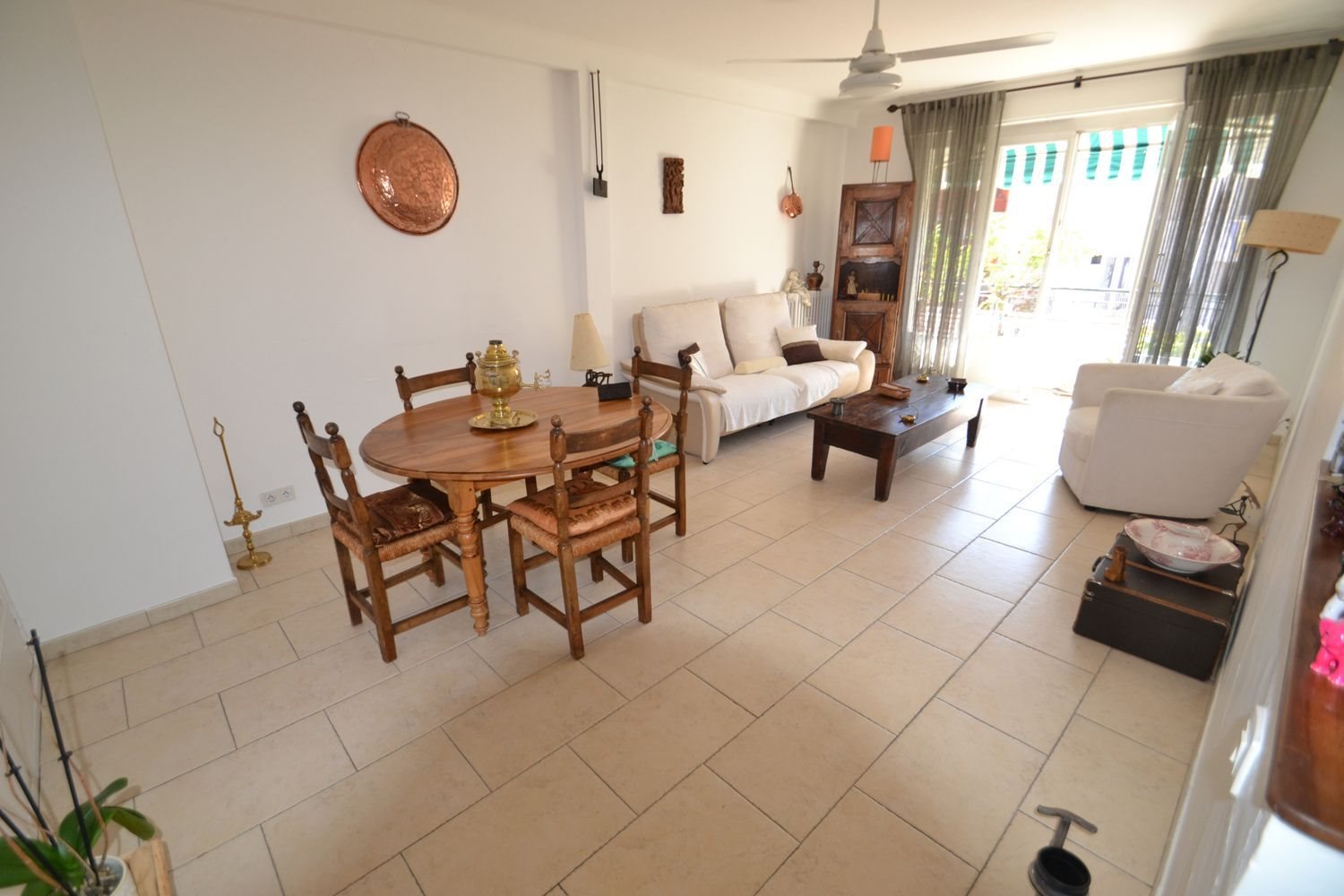 Appartement à louer, 76m², Antibes