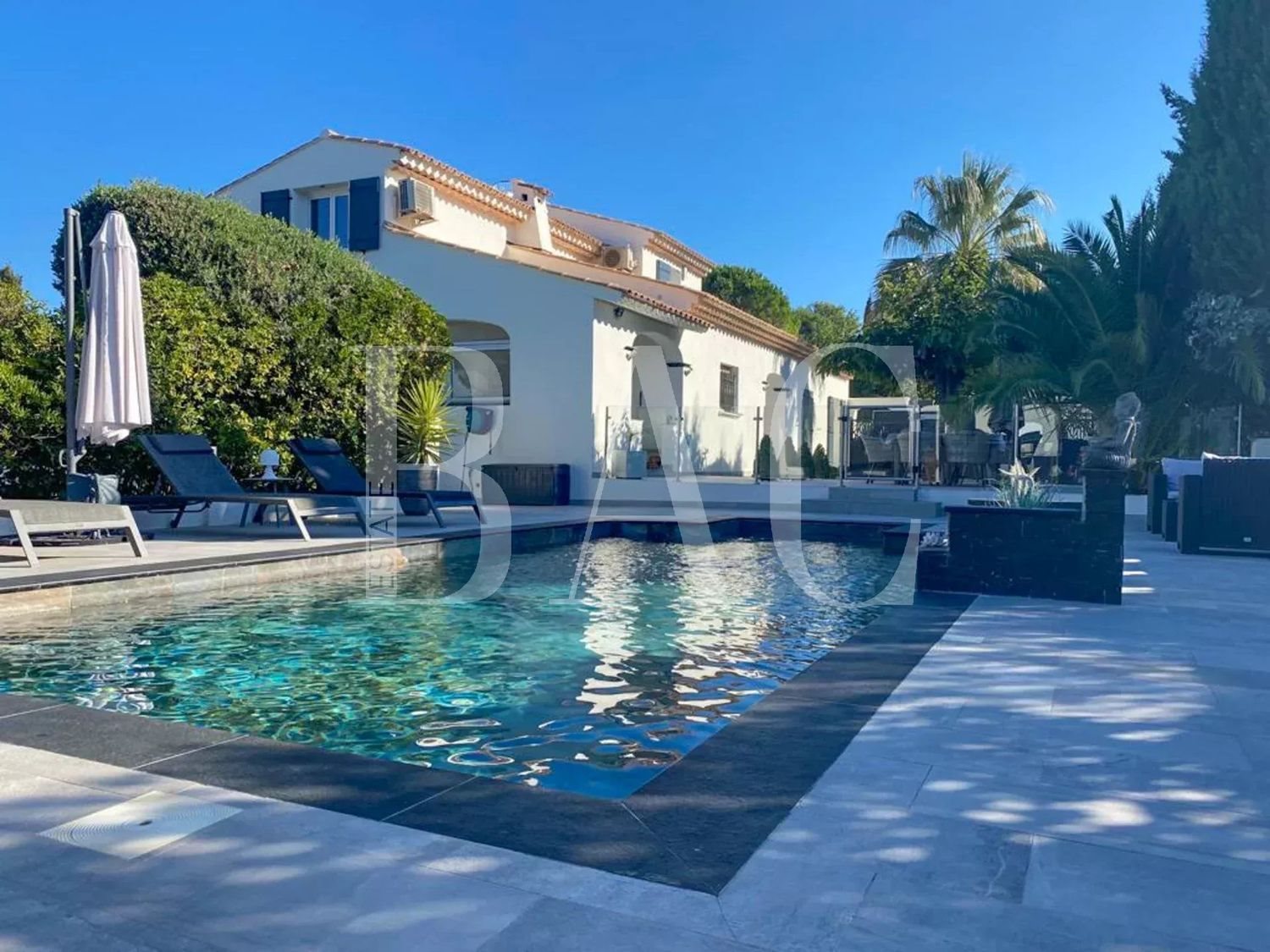 Maison à vendre, 180m², Roquebrune-sur-Argens
