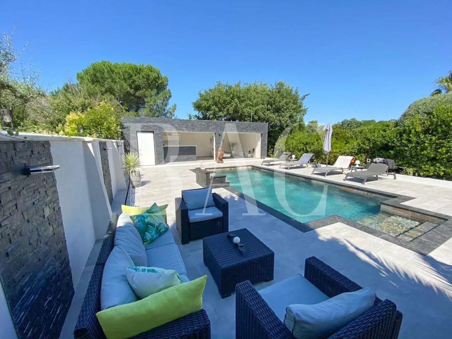 Maison à vendre, 180m², Roquebrune-sur-Argens