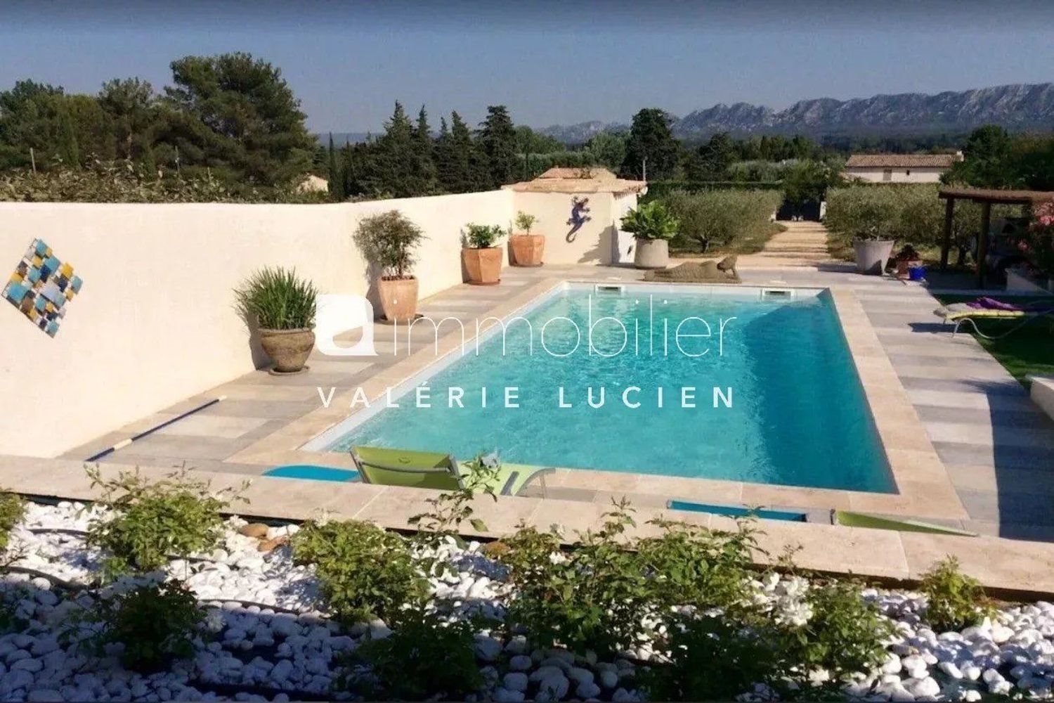 Maison à louer, 200m², Saint-Rémy-de-Provence