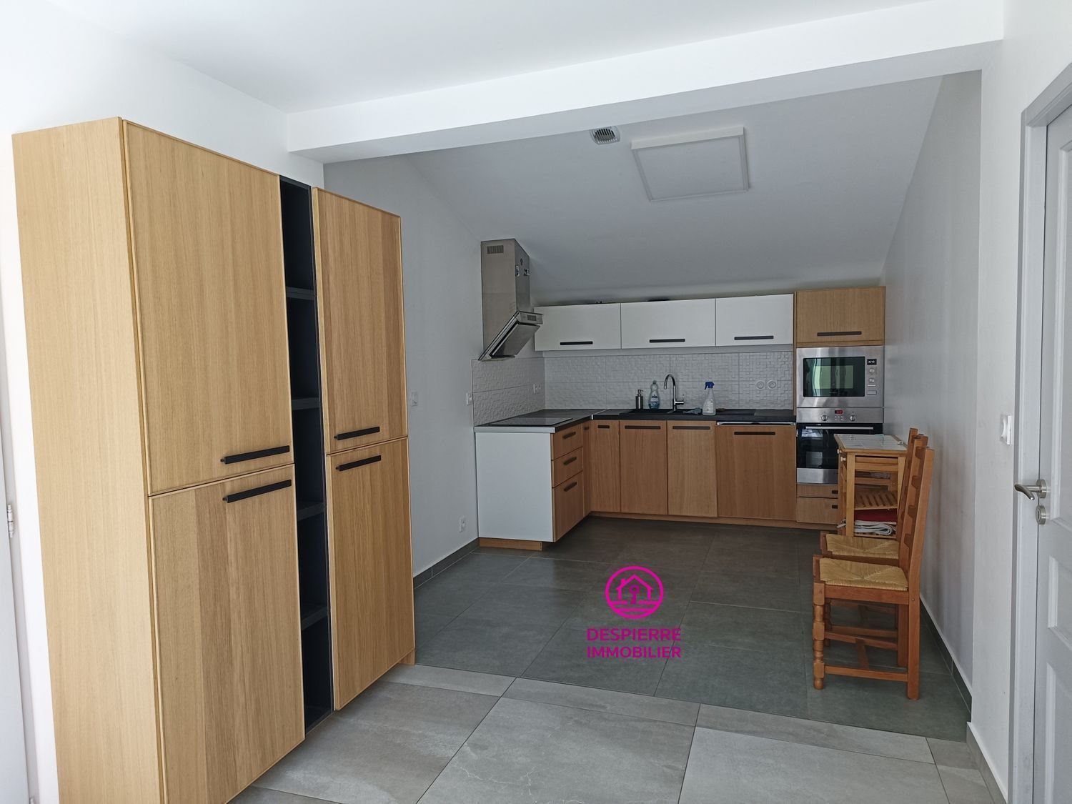 Maison à vendre, 94m², Roussillon