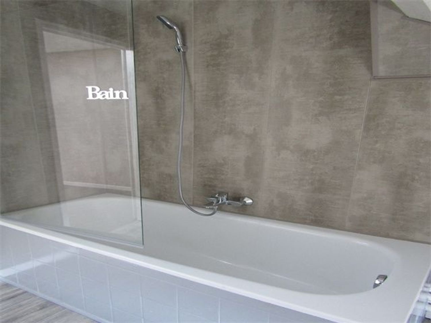 Appartement à louer, 67m², Charmes