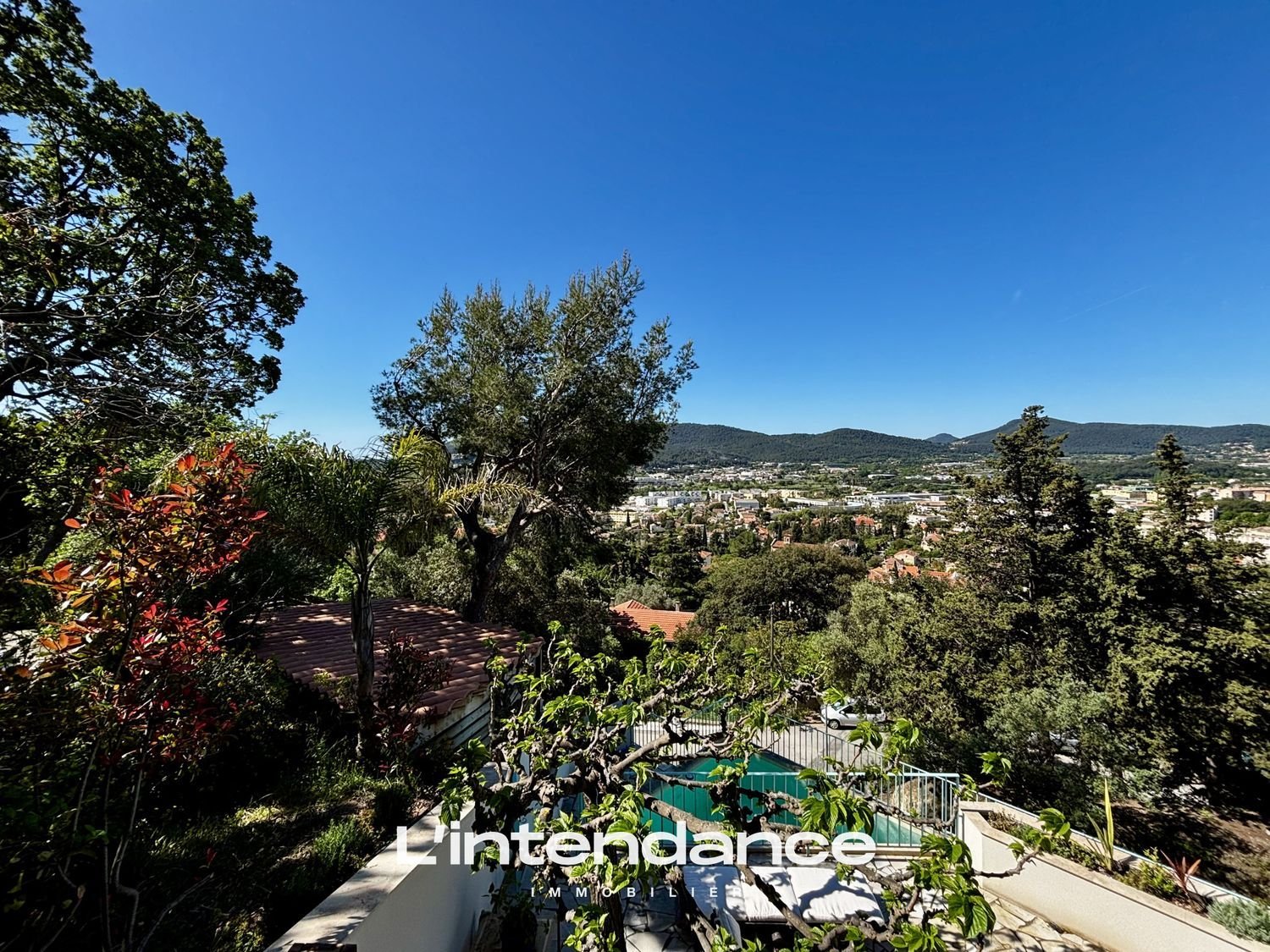 Maison à vendre, 143m², Hyères