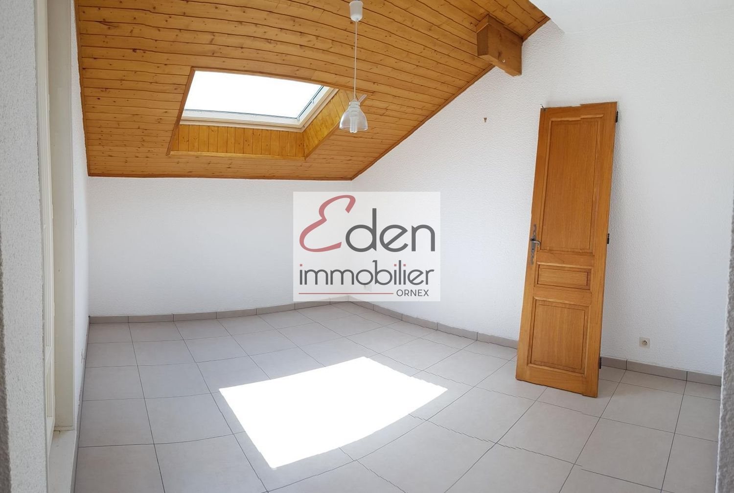Appartement à louer, 85m², Ornex