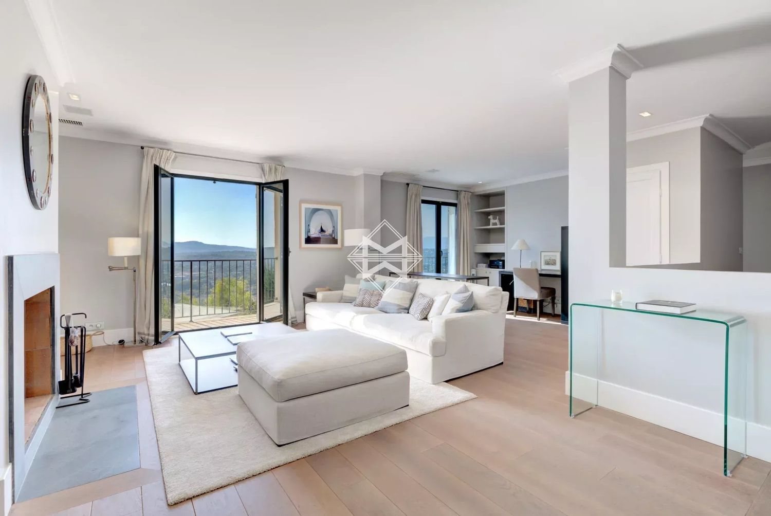 Maison à louer, 330m², Mouans-Sartoux