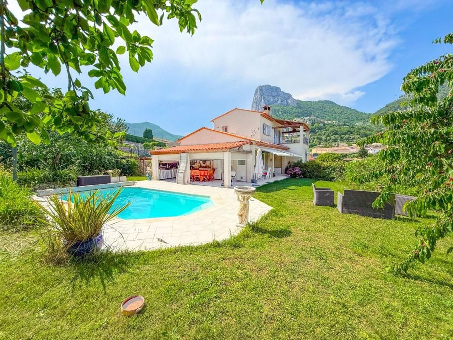 Maison à vendre, 219m², Saint-Jeannet