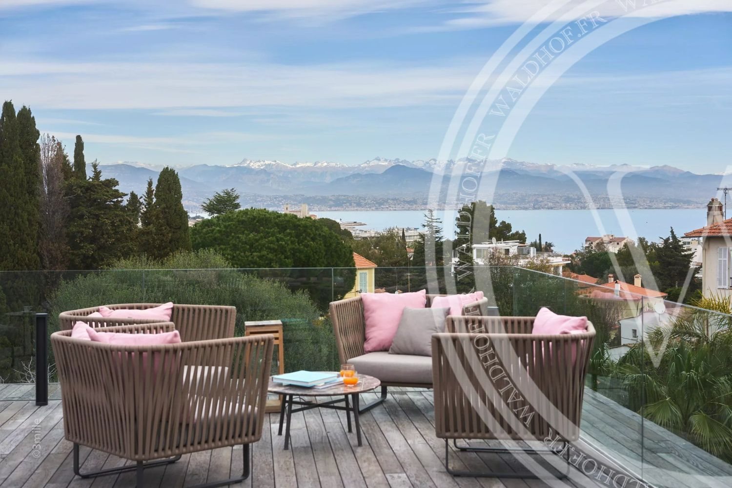 Maison à louer, 330m², Antibes