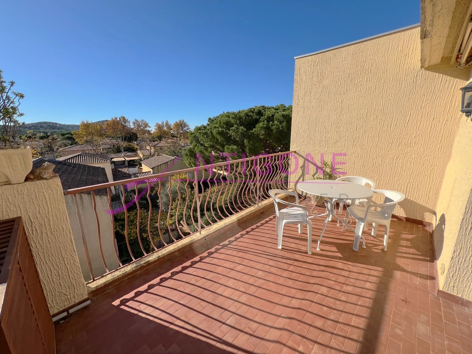 Appartement à louer, 25m², Saint-Cyr-sur-Mer