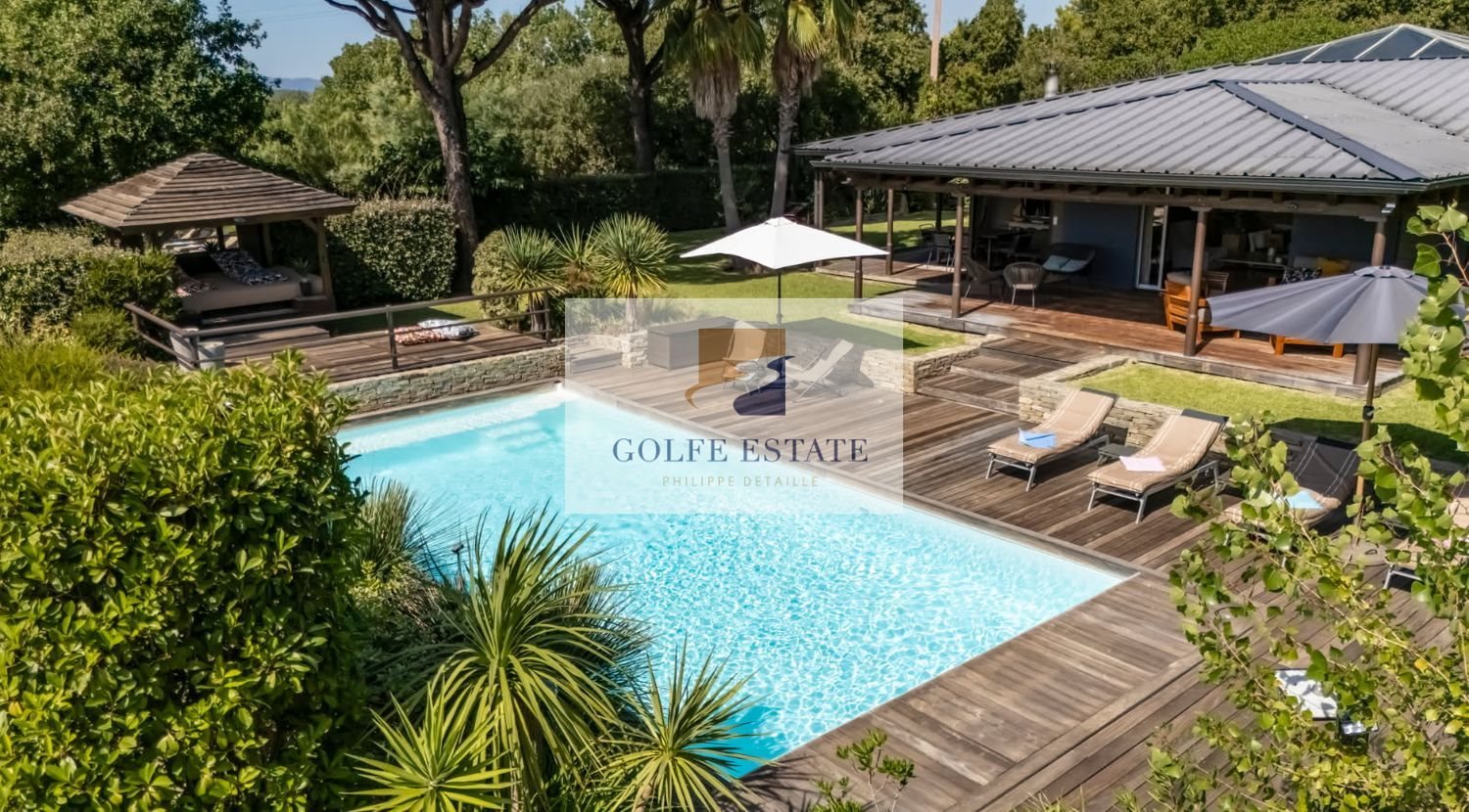 Maison à vendre, 196m², La Croix-Valmer