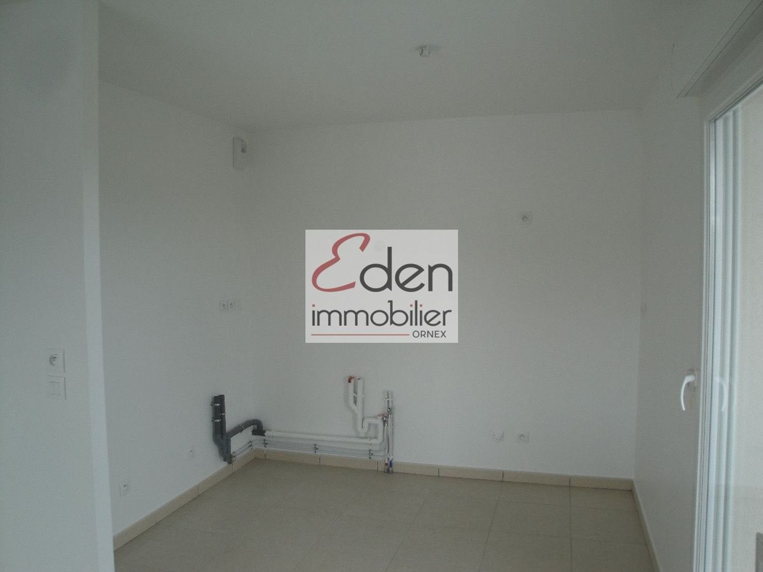Appartement à louer, 55m², Saint-Genis-Pouilly