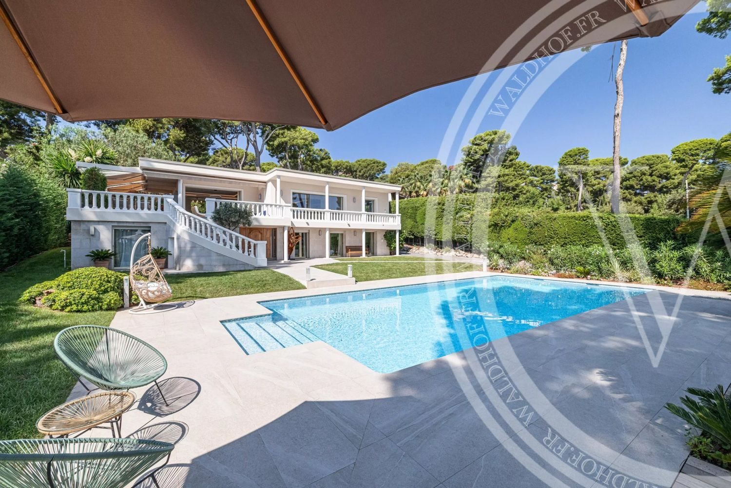 Maison à louer, 300m², Antibes
