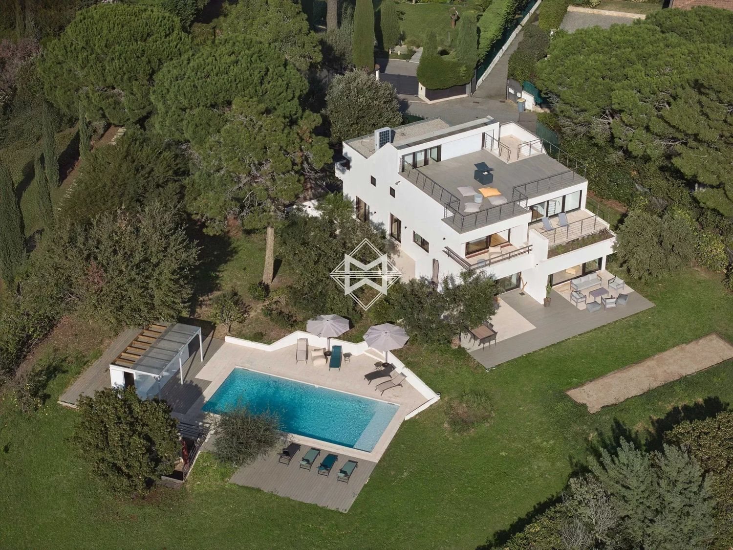 Maison à louer, 350m², Vallauris