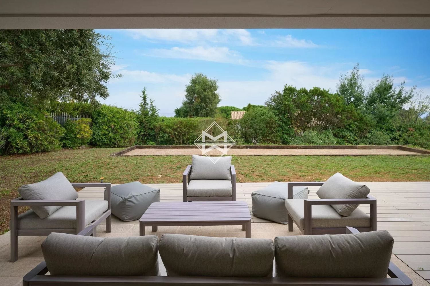 Maison à louer, 350m², Vallauris