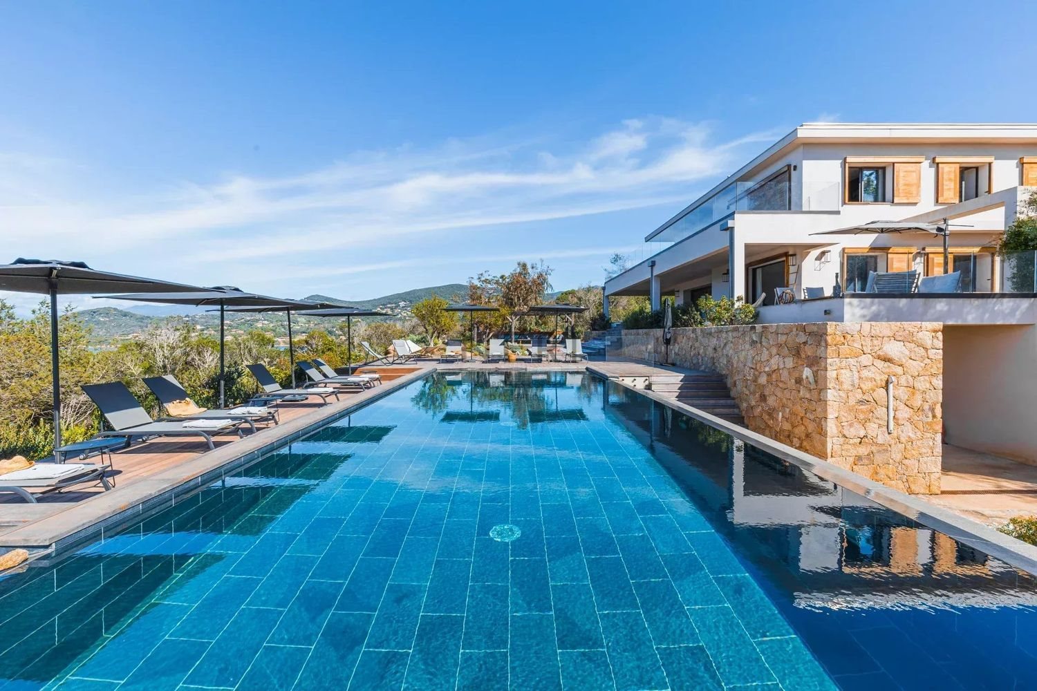 Maison à louer, 250m², Coti-Chiavari