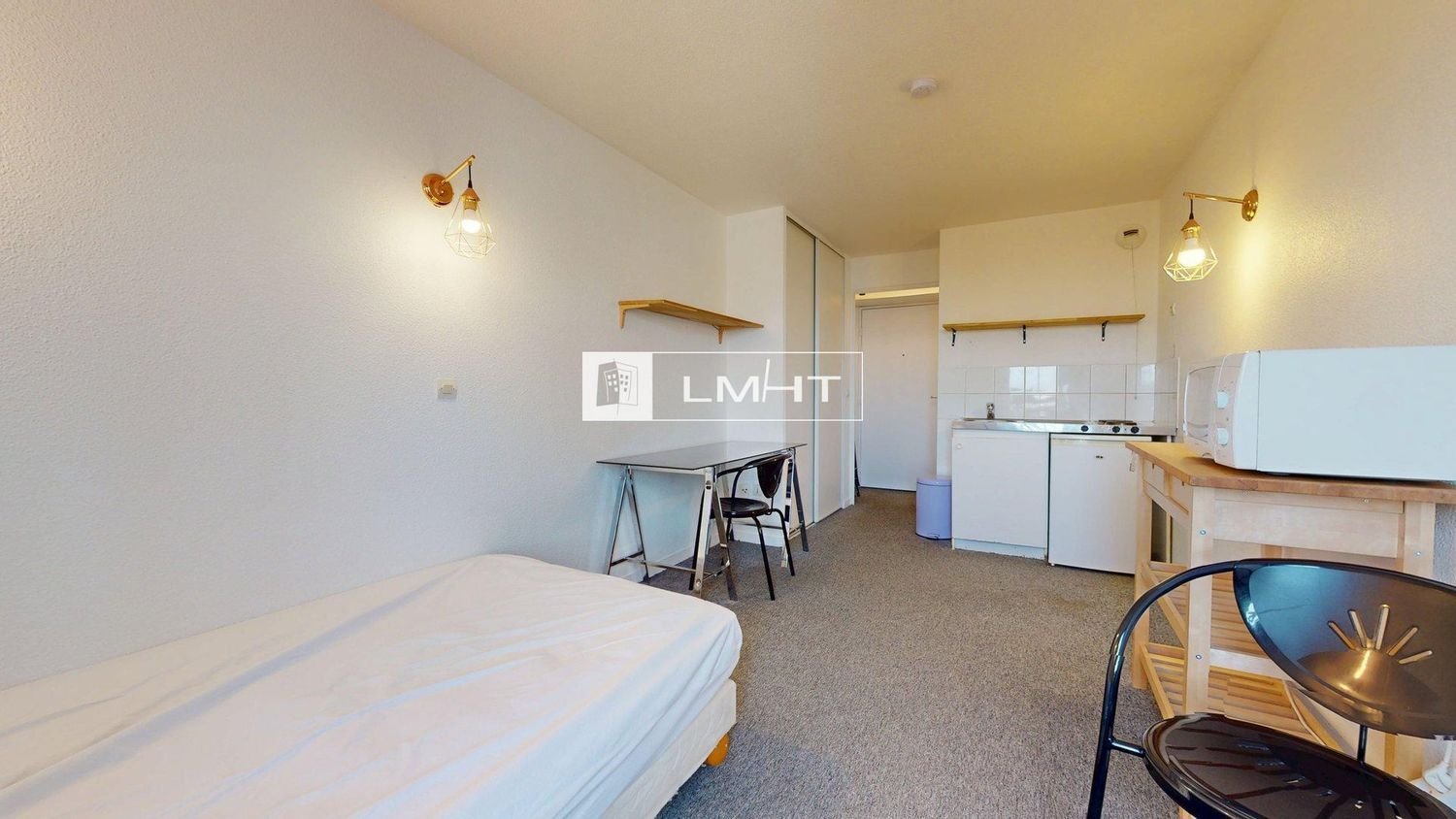 Appartement à louer, 17m², Courbevoie