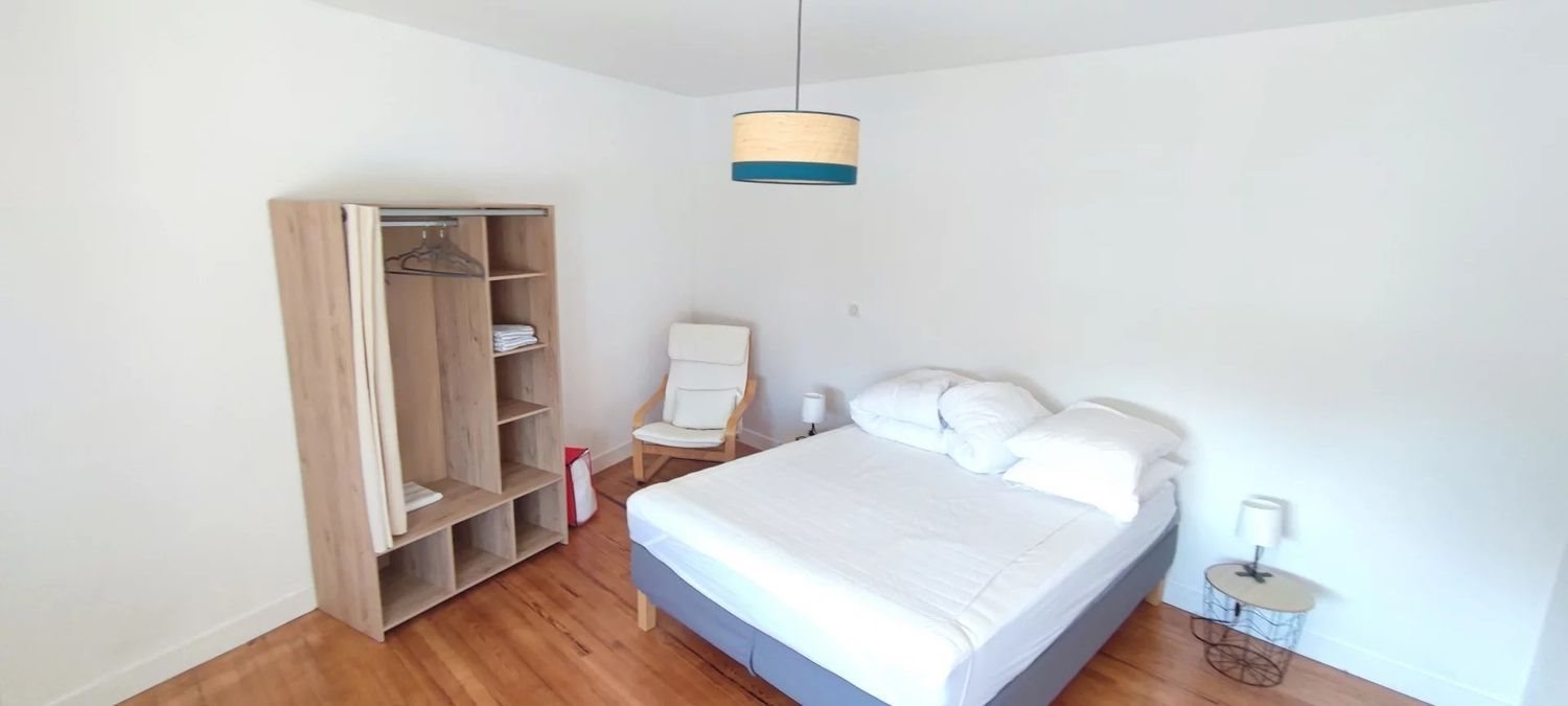 Maison à louer, 80m², Plonévez-Porzay