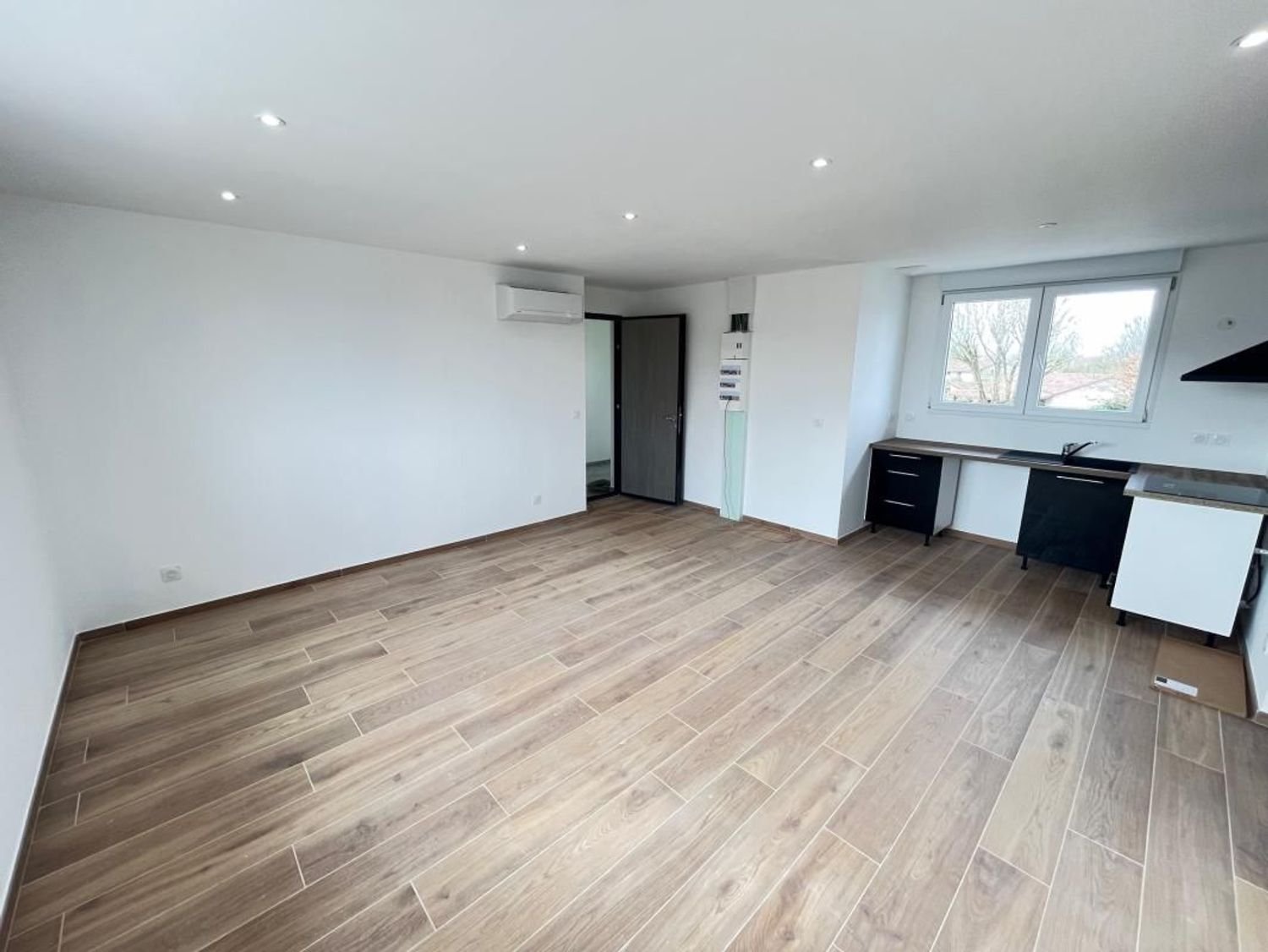 Appartement à louer, 70m², Ambronay