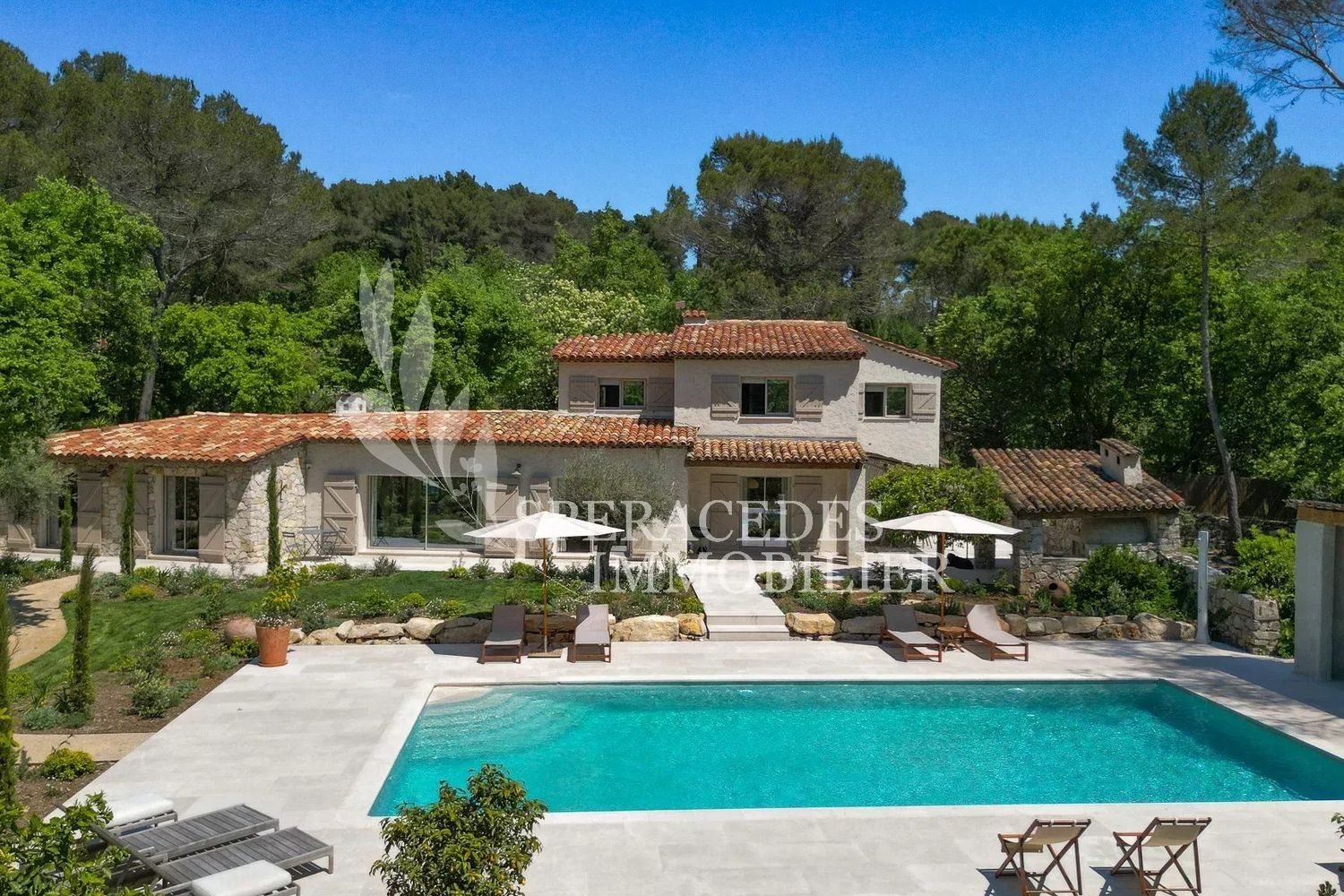 Maison à louer, 11m², Roquefort-les-Pins