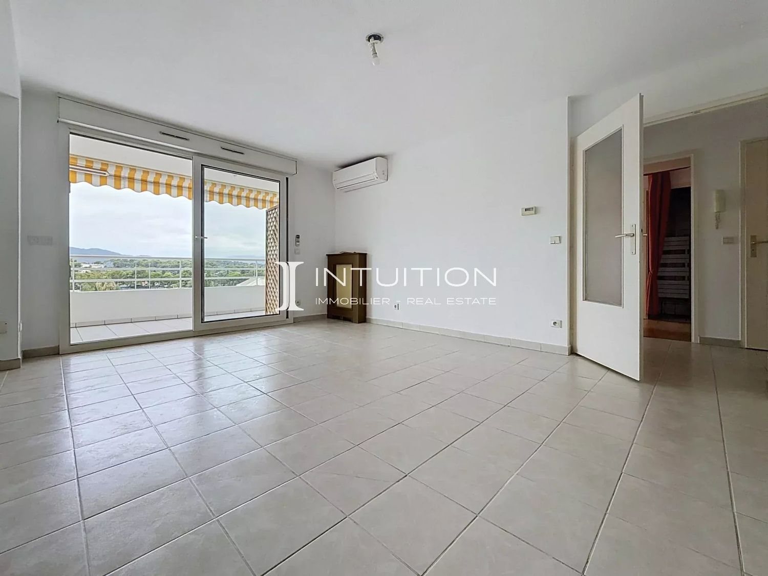 Appartement à louer, 92m², Le Cannet