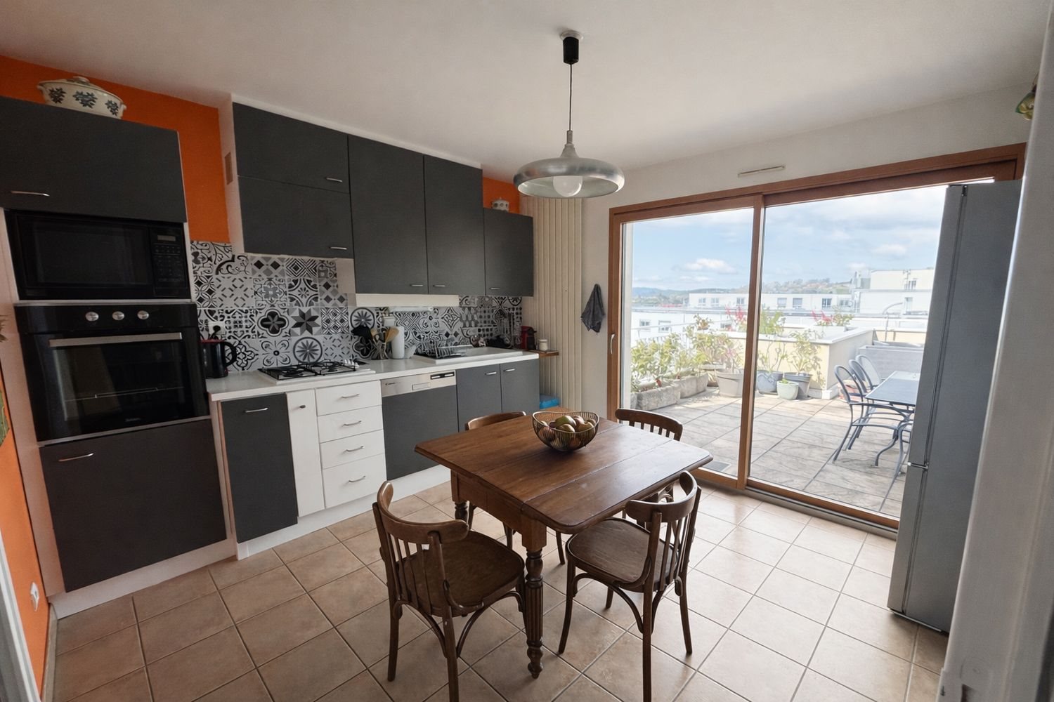 Appartement à louer, 87m², Villars
