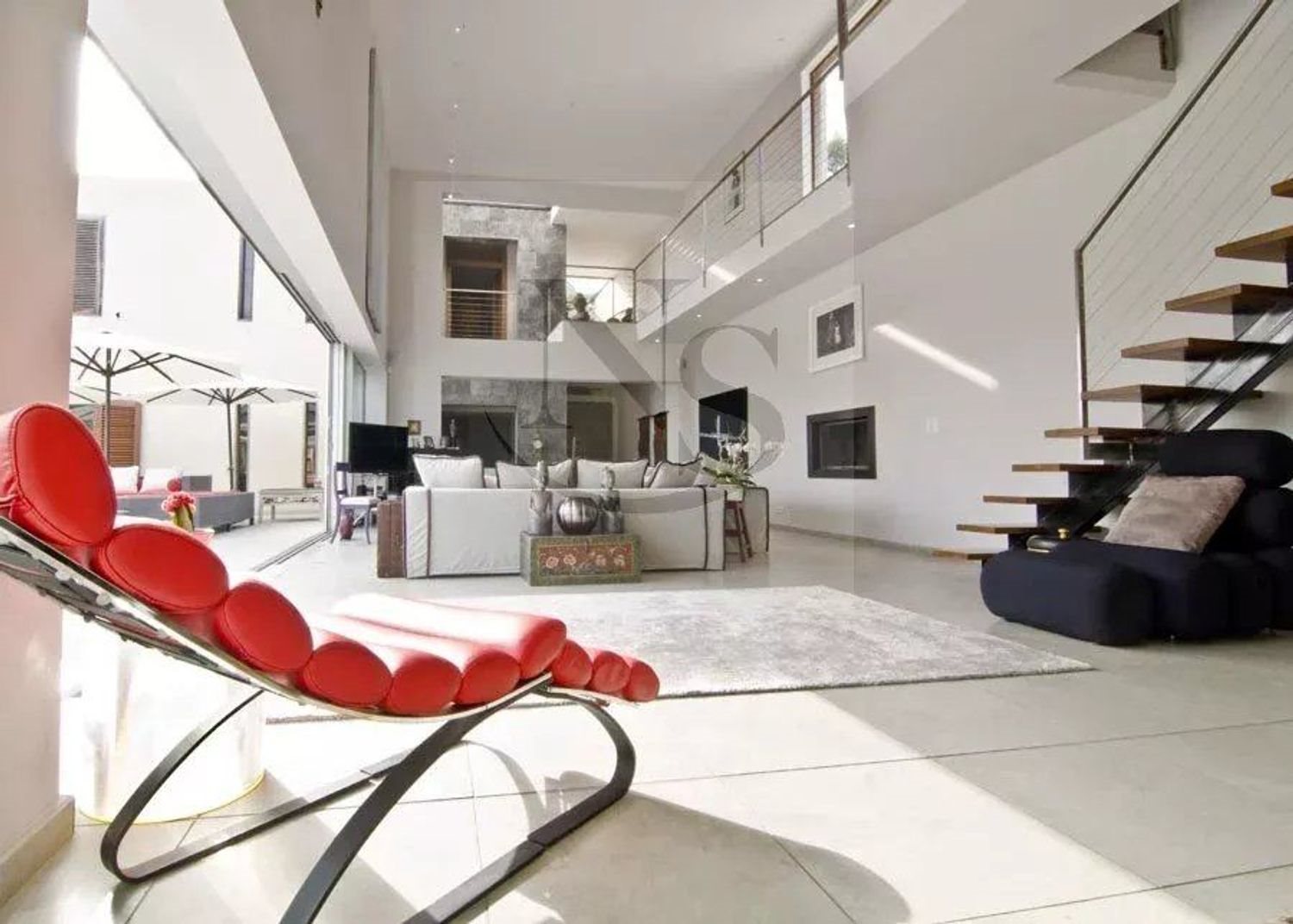 Maison à vendre, 550m², Saint-Marc-Jaumegarde