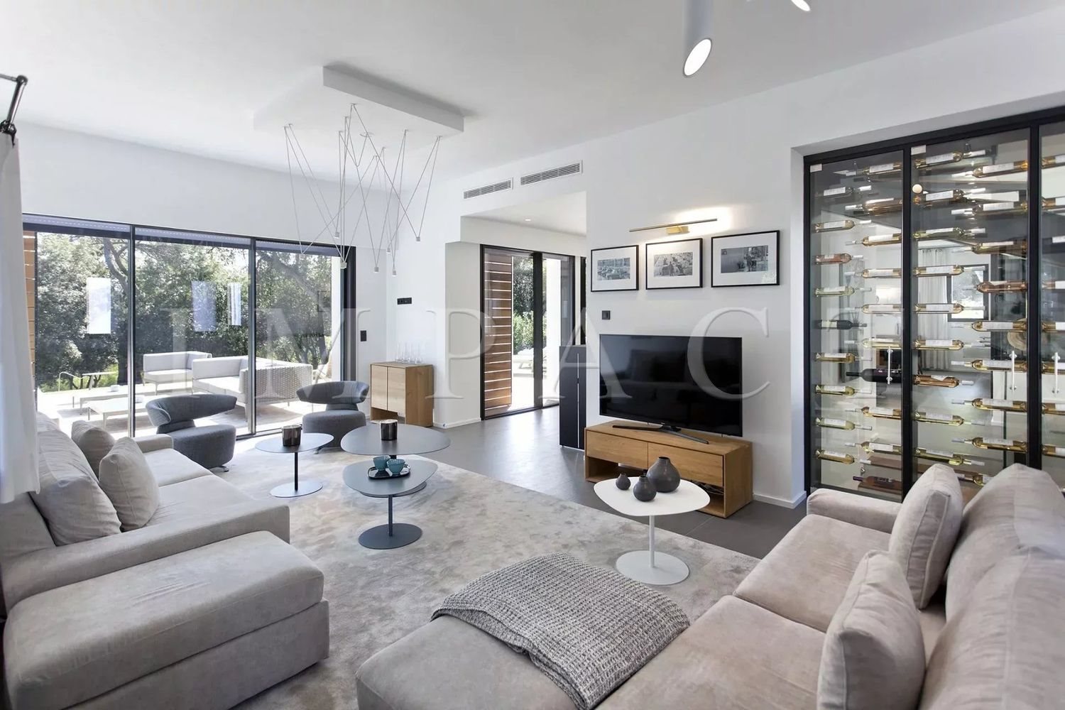 Maison à louer, 1000m², Antibes