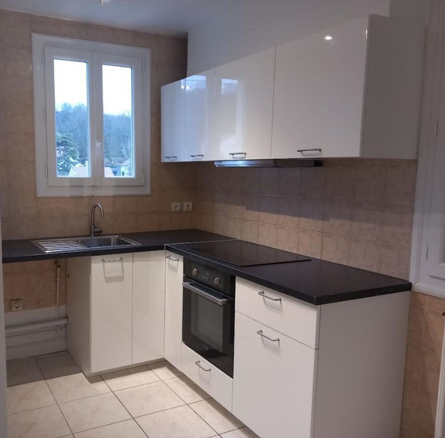 Maison à louer, 111m², L'Etang-la-Ville