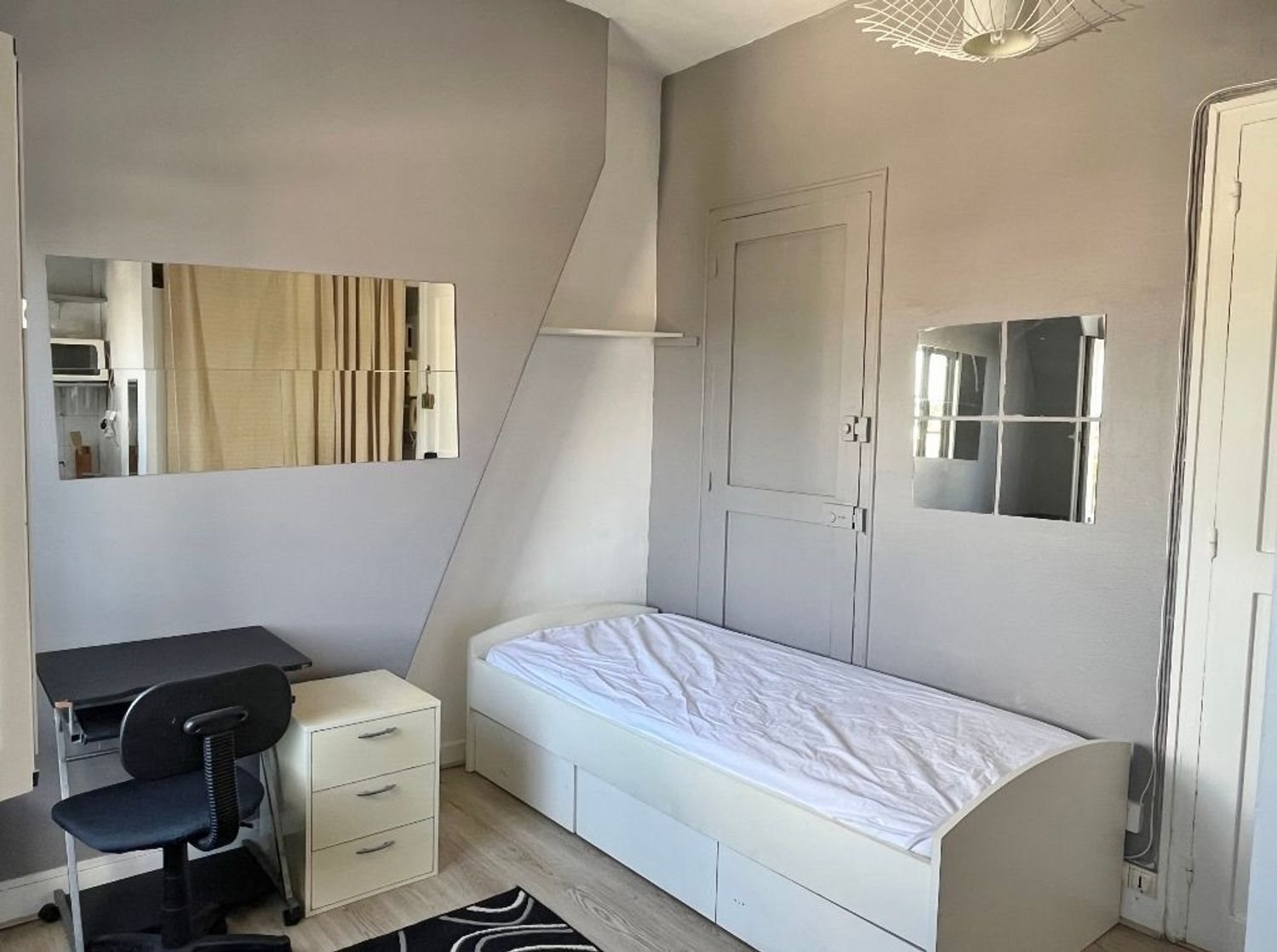 Appartement à louer, 12m², Versailles
