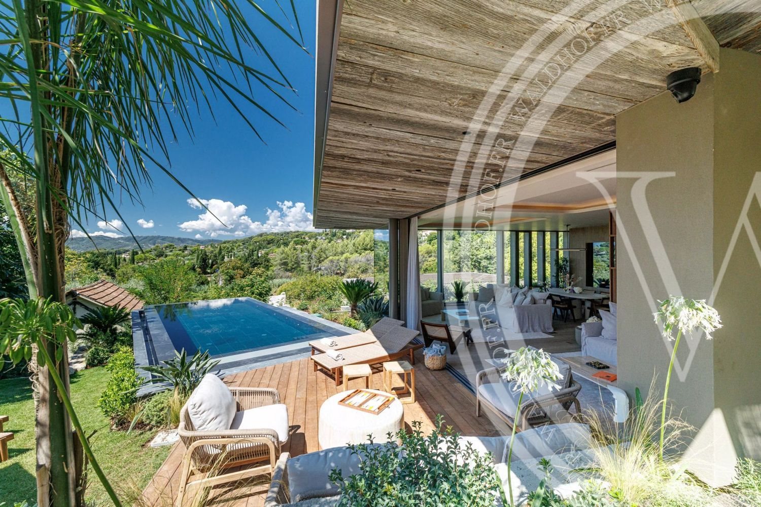 Maison à louer, 250m², Mougins