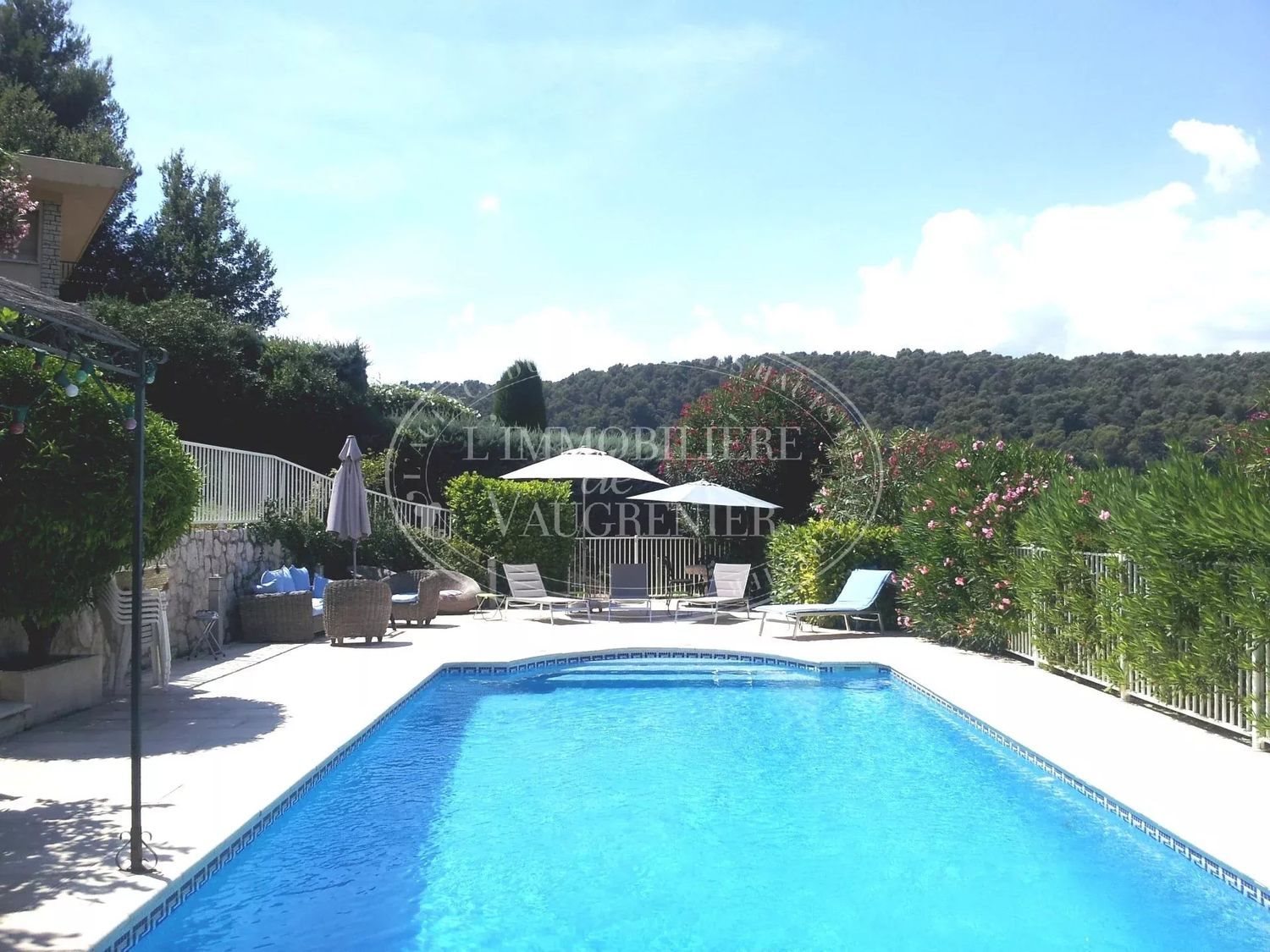 Maison à vendre, 200m², Vence